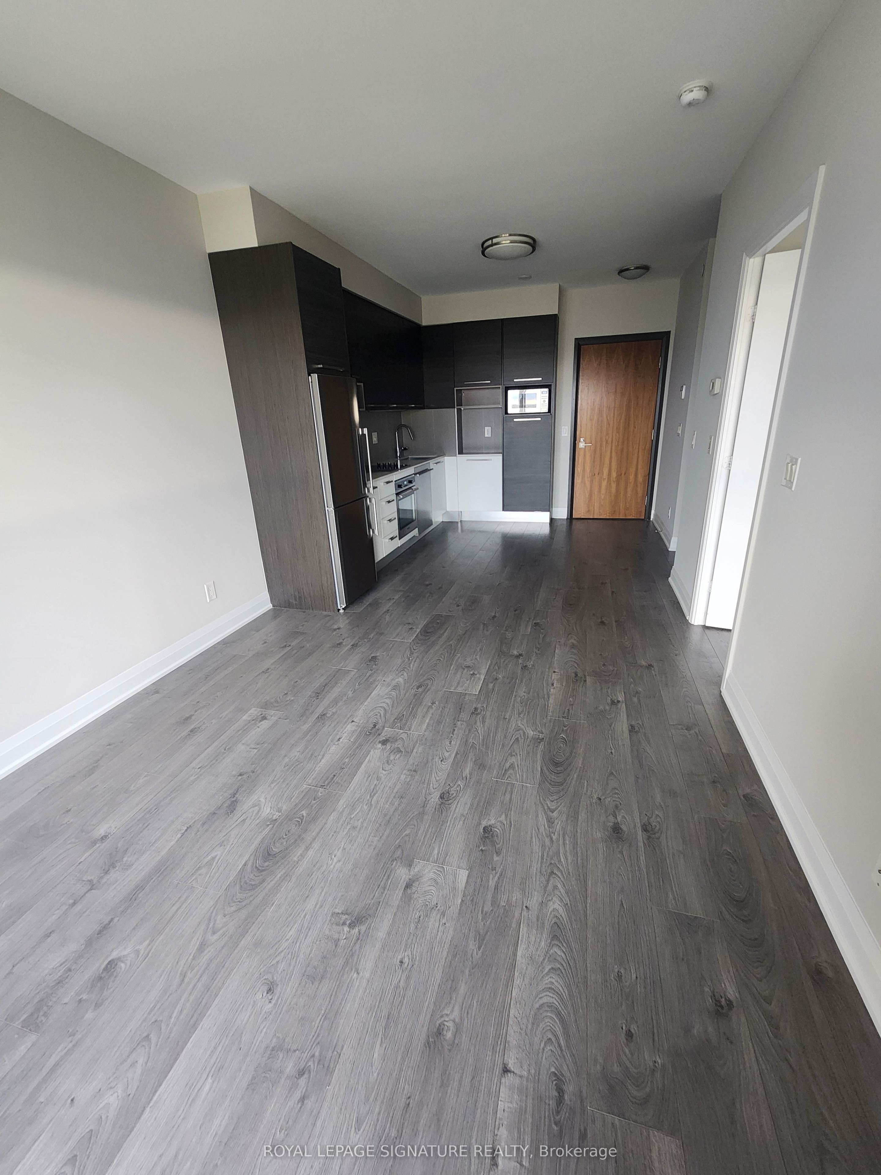 36 Park Lawn Road 1104 Property Photo 4