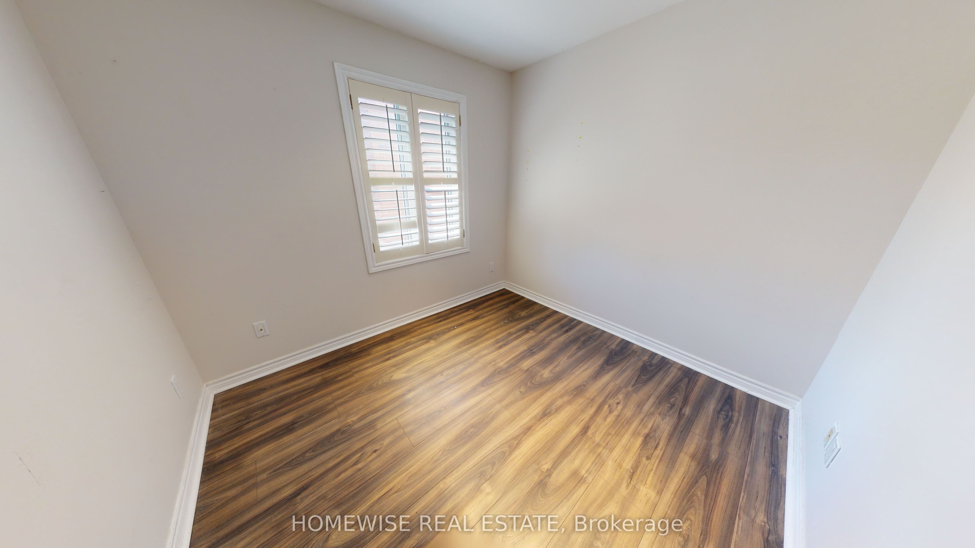 145 Lansdowne Avenue 201 Property Photo 6