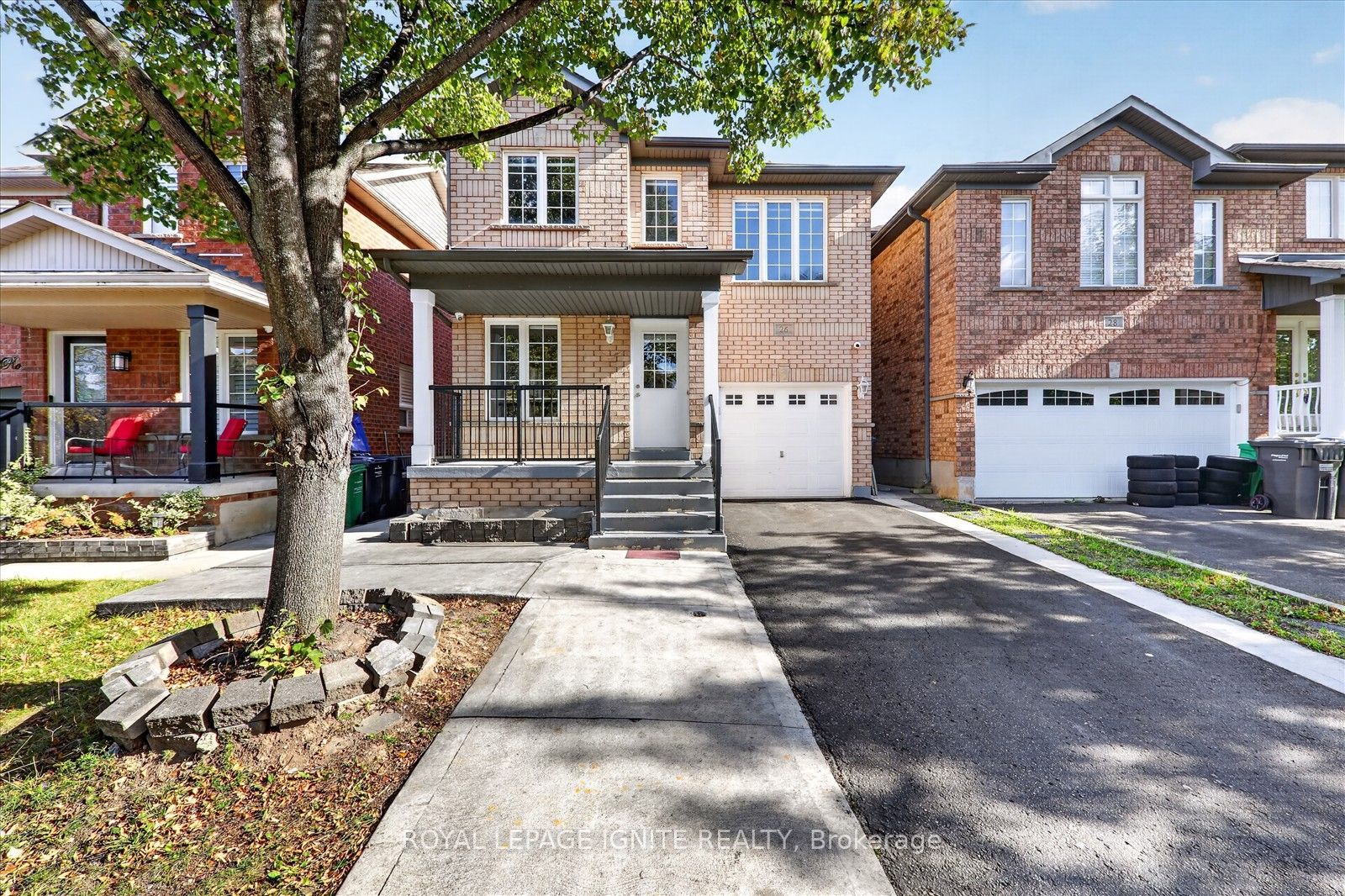 26 Roxton Crescent Property Photo 2
