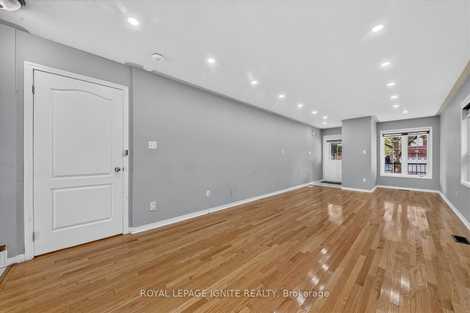 26 Roxton Crescent Property Photo 6