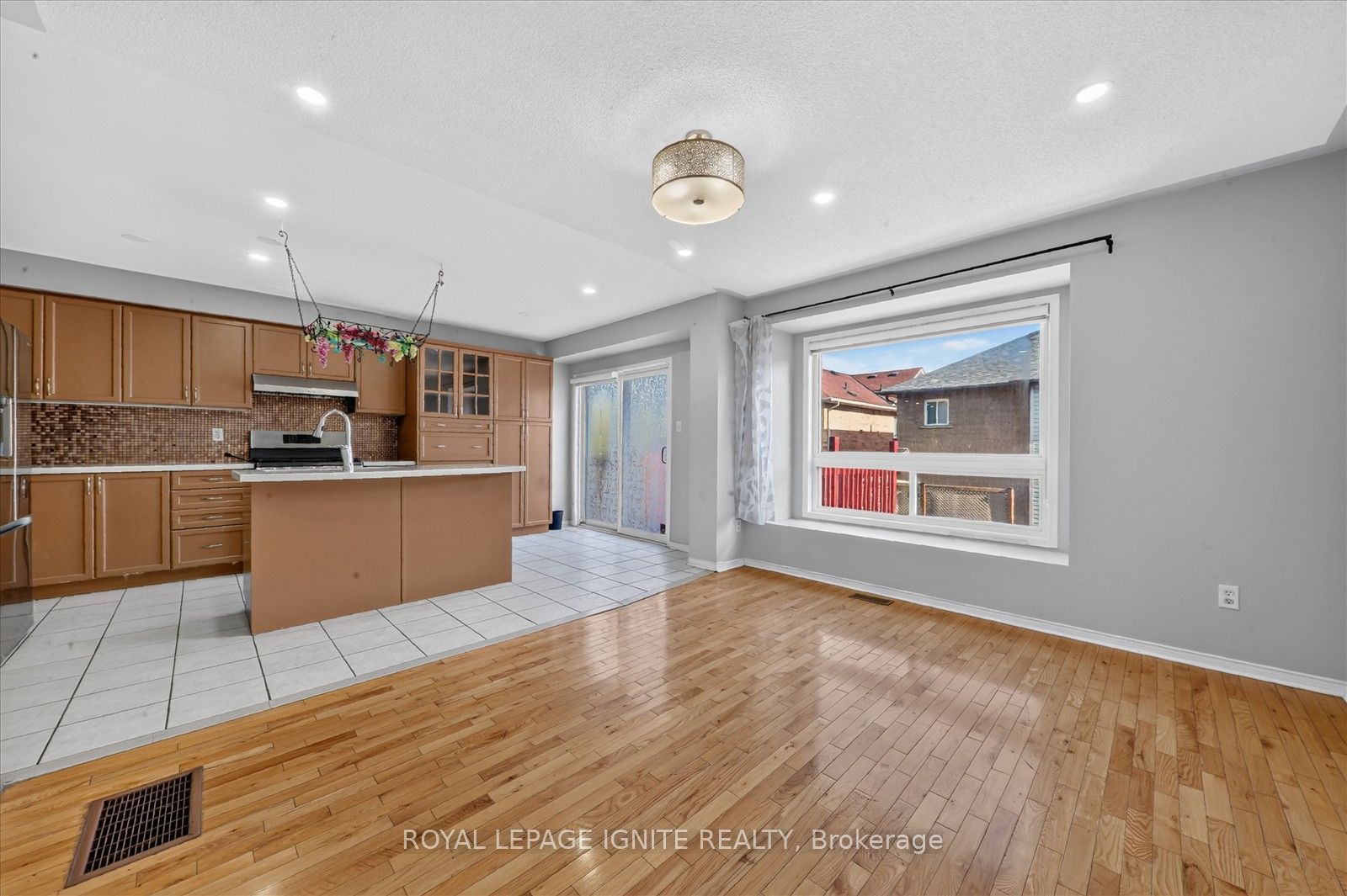 26 Roxton Crescent Property Photo 10