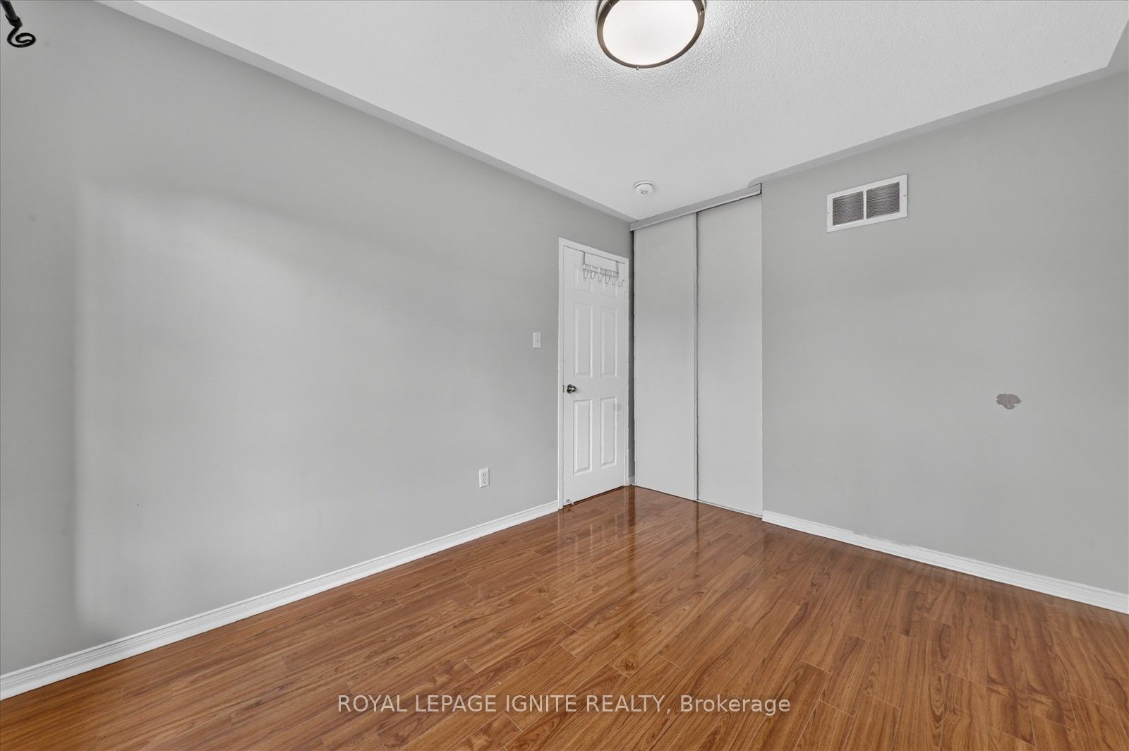 26 Roxton Crescent Property Photo 26