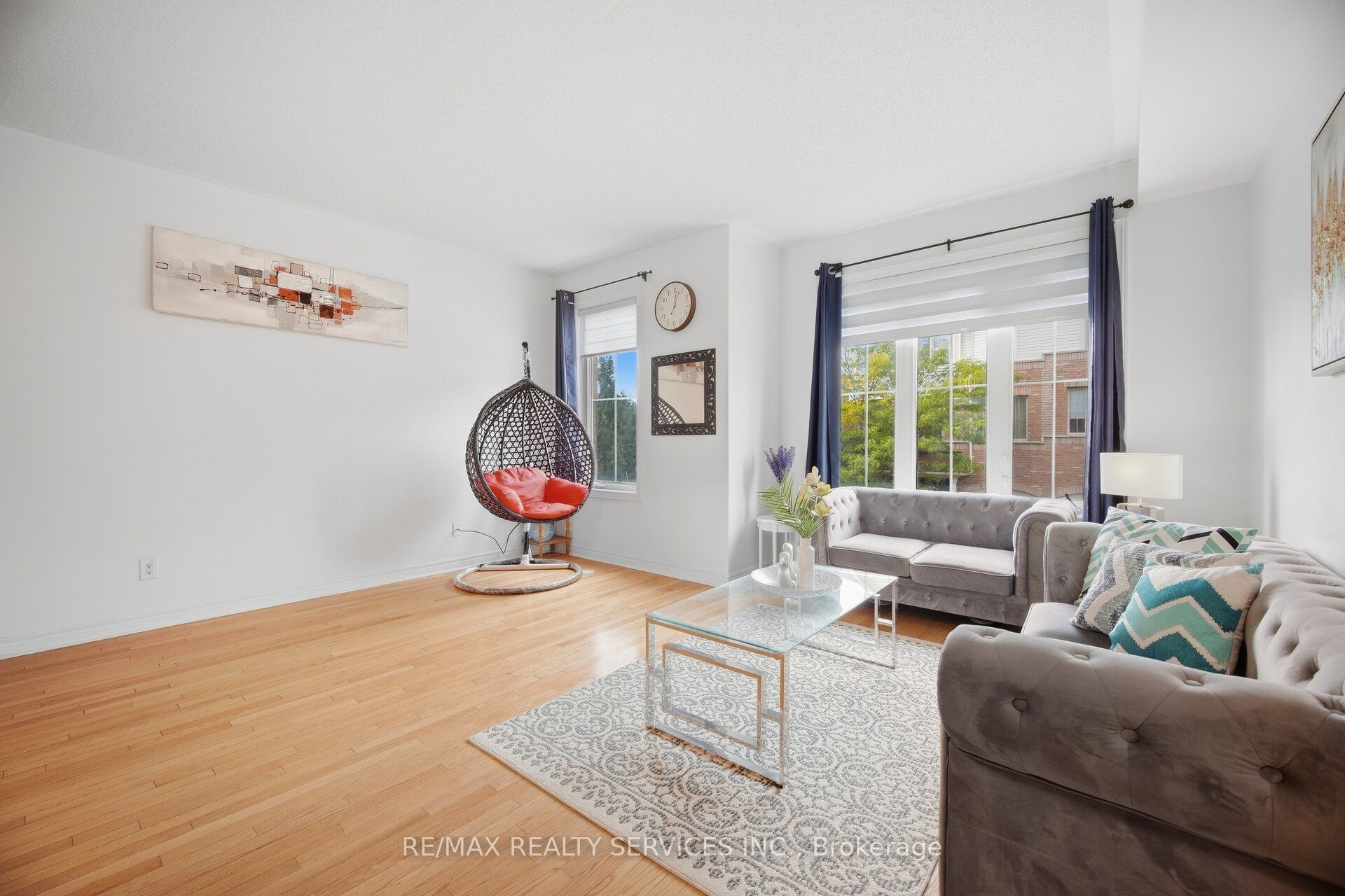 7 Cedar Lake Crescent 42 Property Photo 7