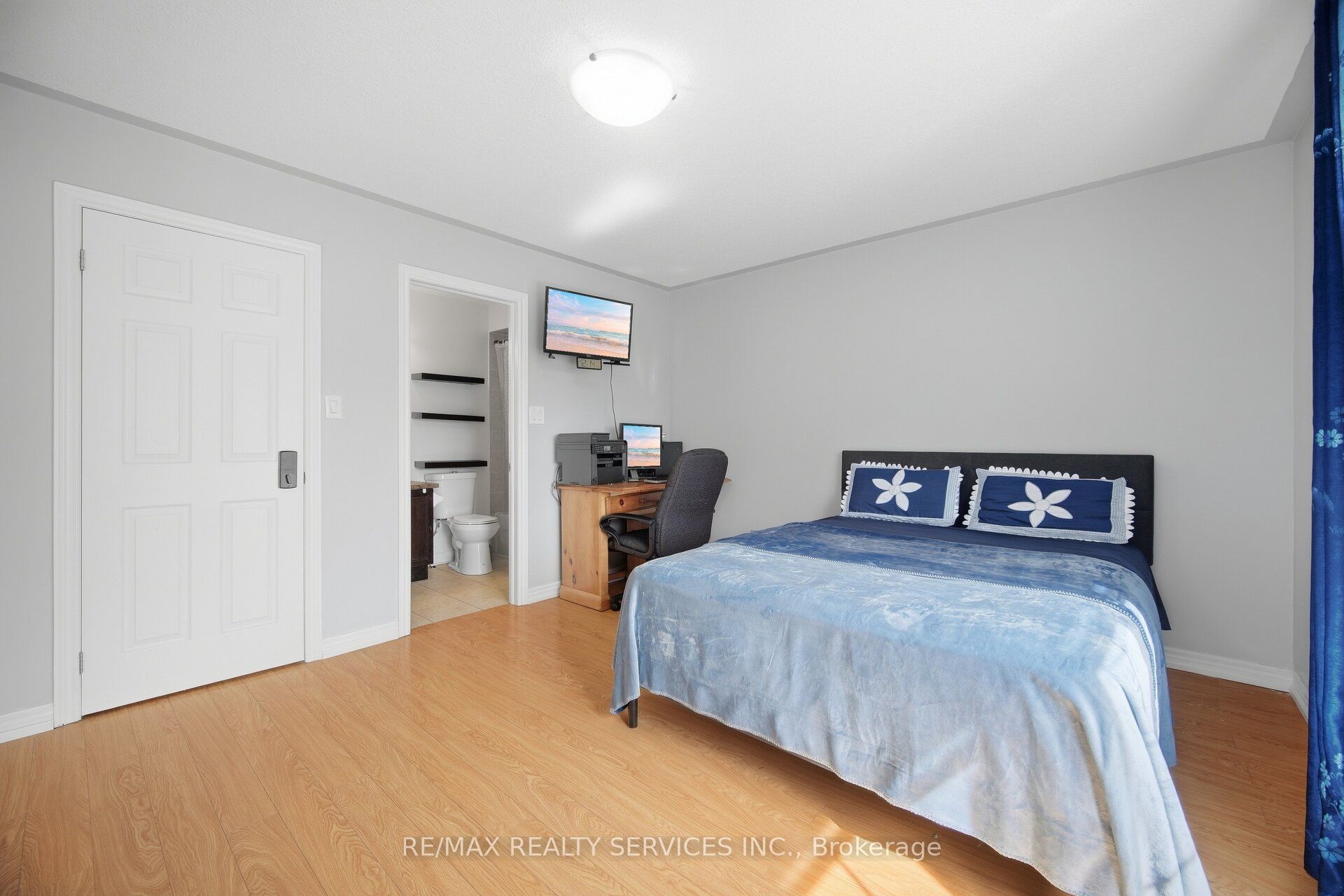 7 Cedar Lake Crescent 42 Property Photo 30