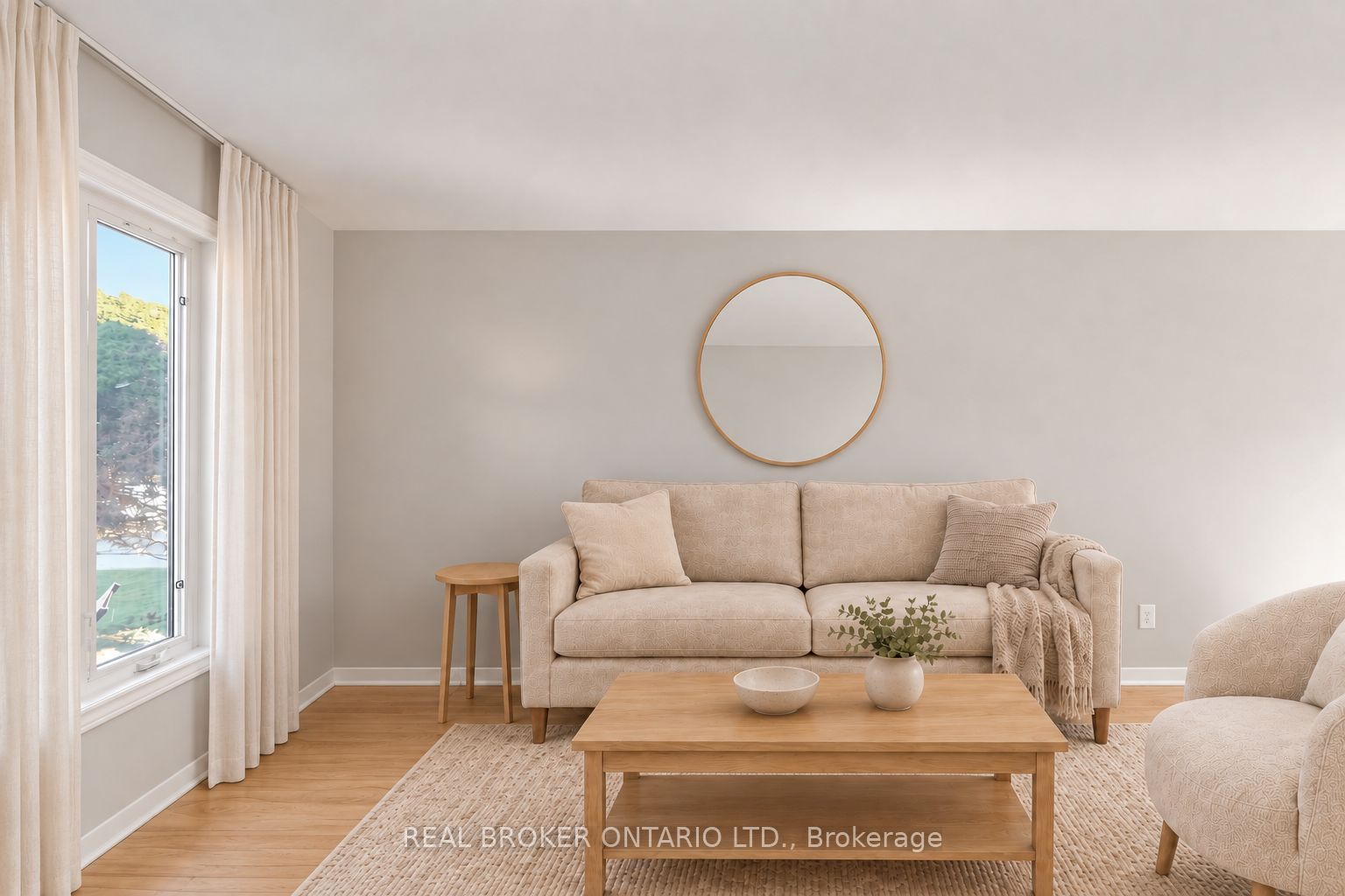 33 Fountainbridge Drive Property Photo 4