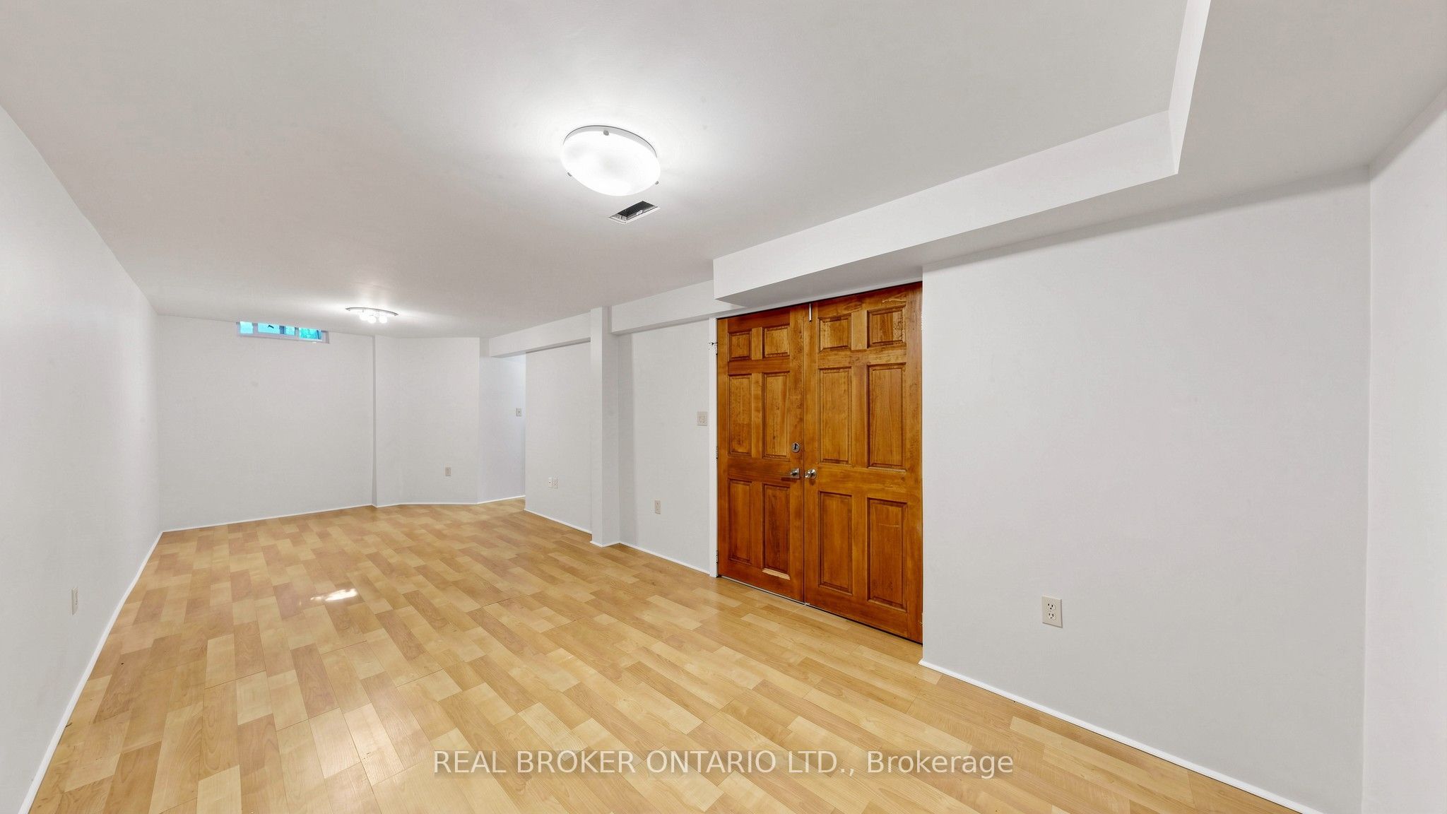 33 Fountainbridge Drive Property Photo 20