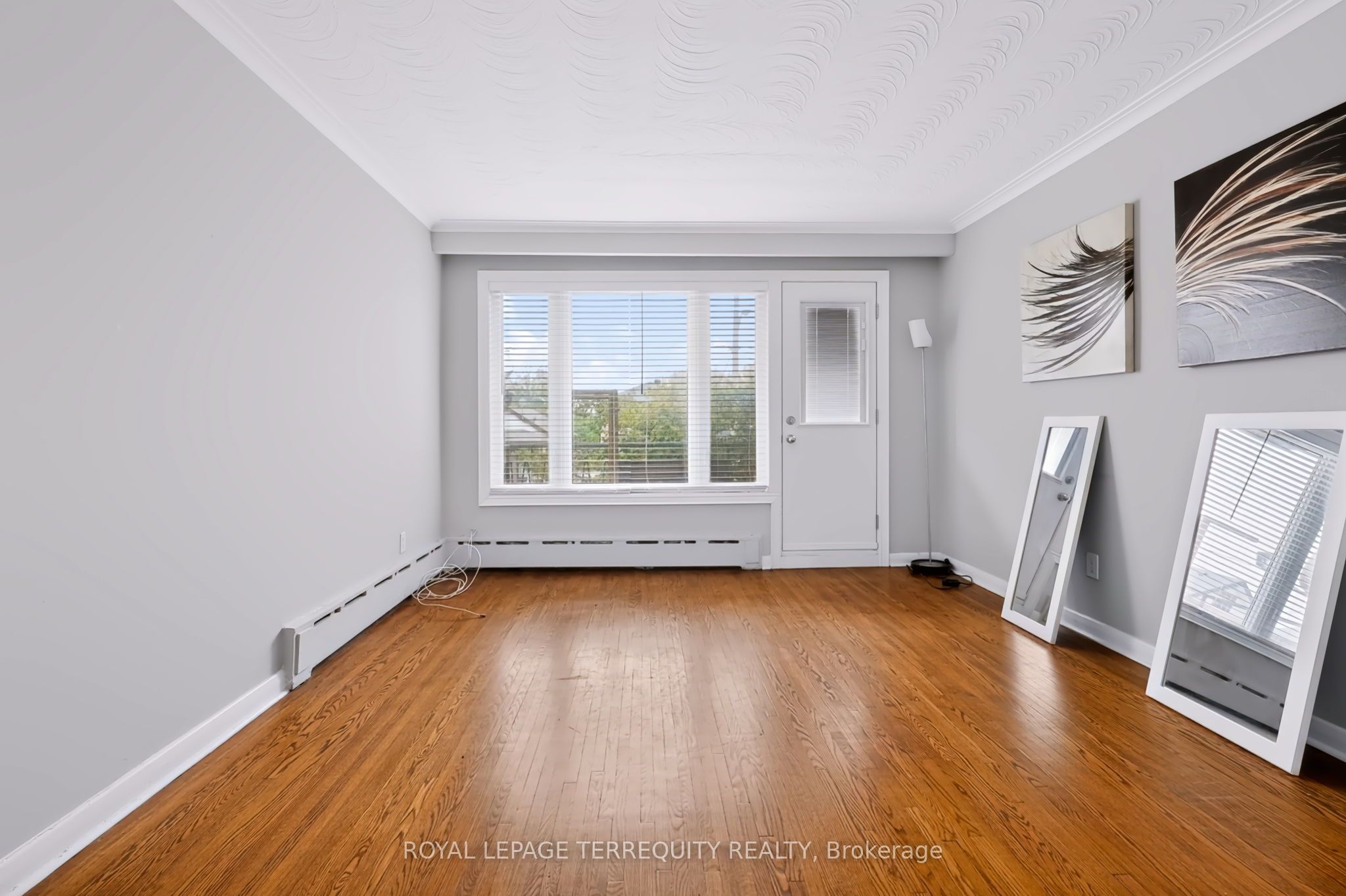 32 Dynevor Road Main Property Photo 2