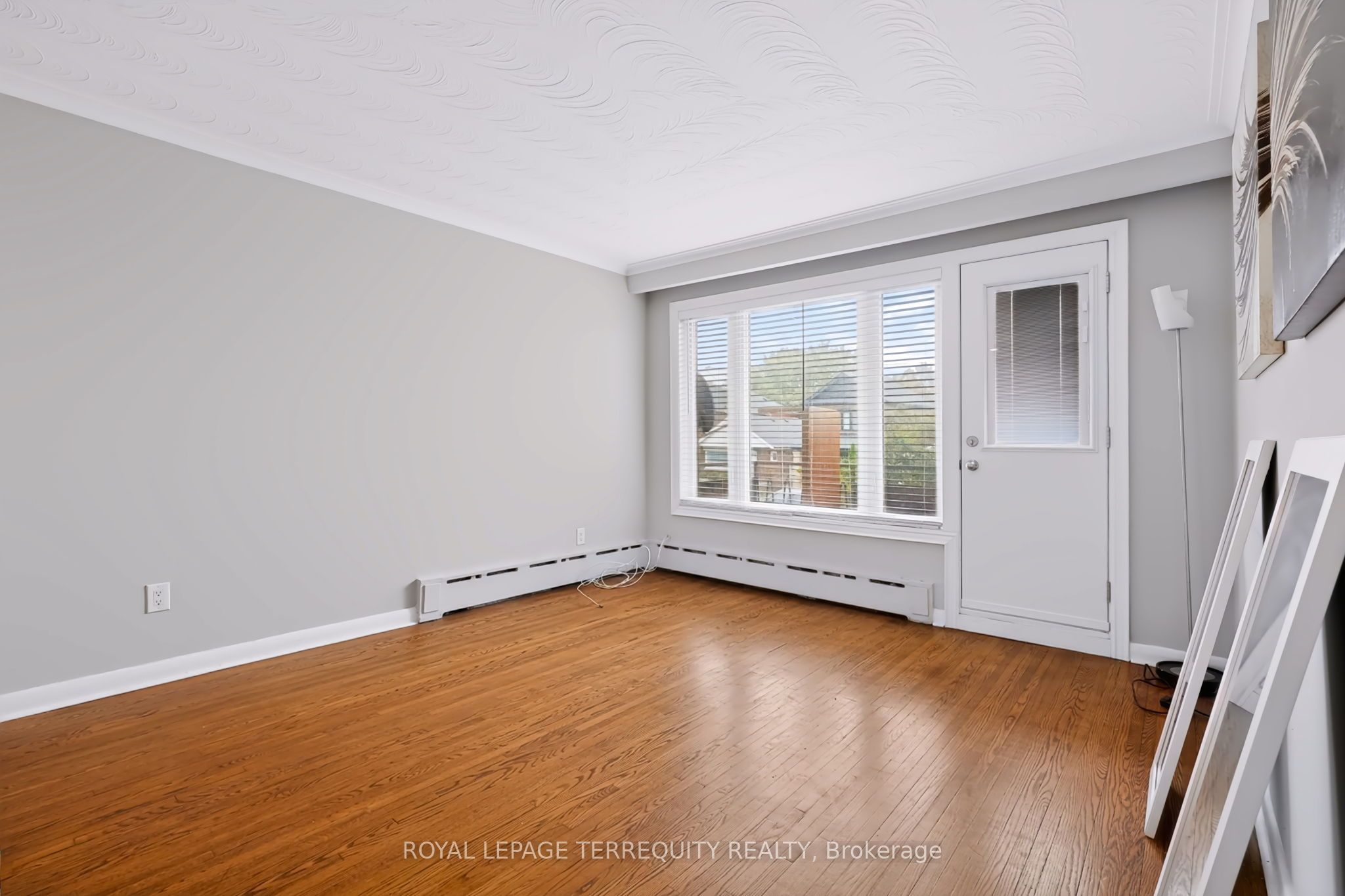 32 Dynevor Road Main Property Photo 3