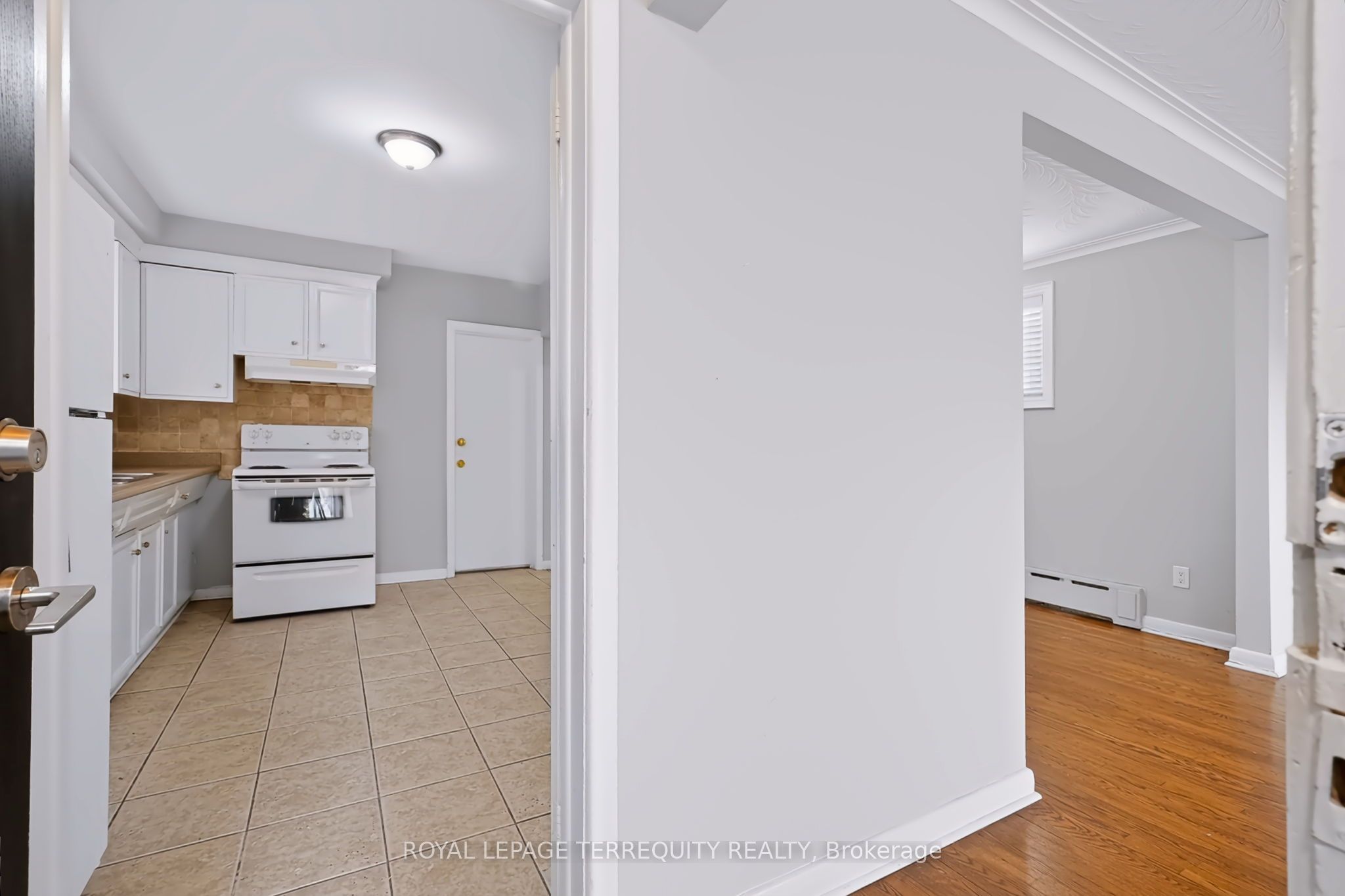 32 Dynevor Road Main Property Photo 9