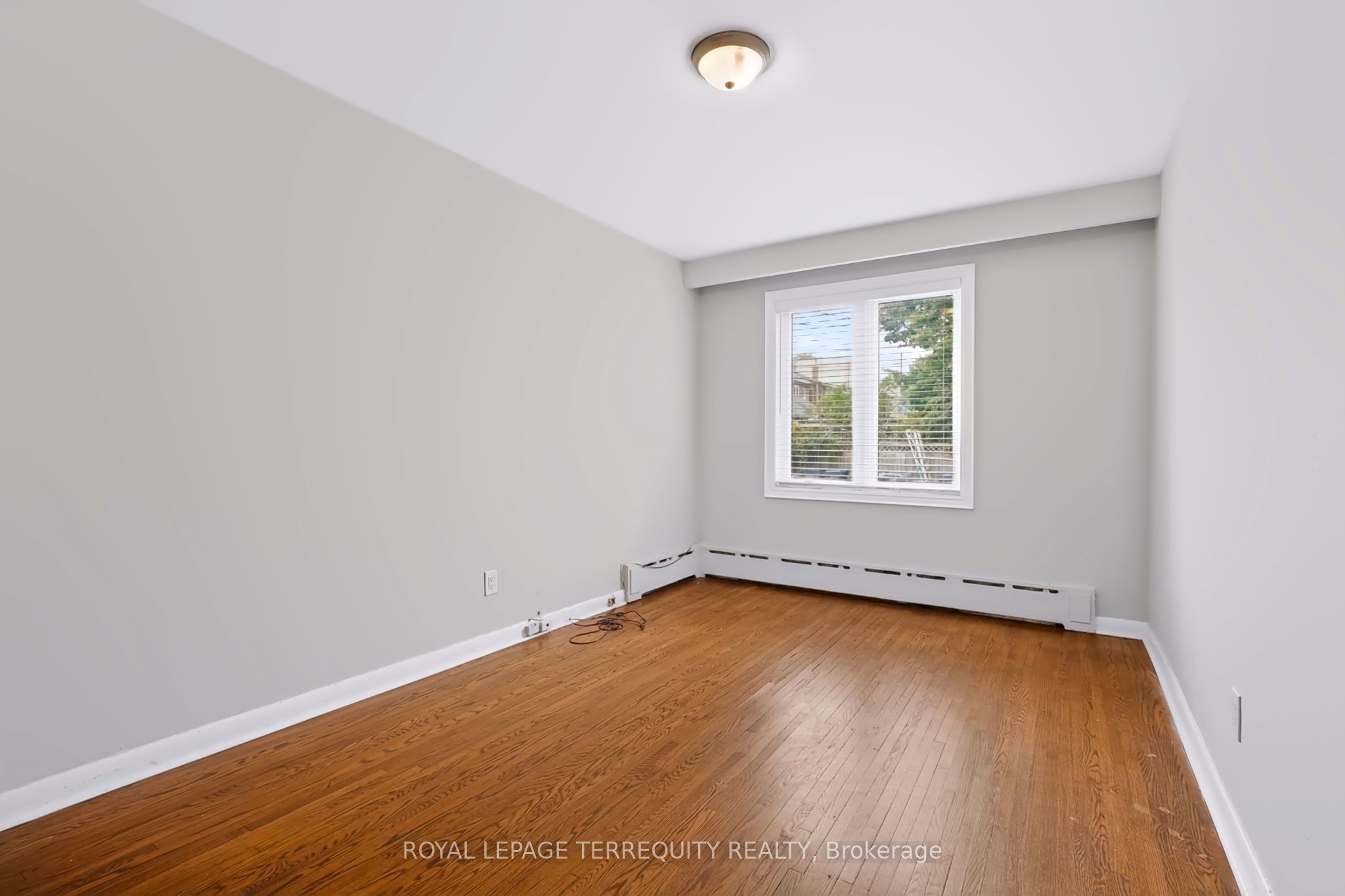 32 Dynevor Road Main Property Photo 14