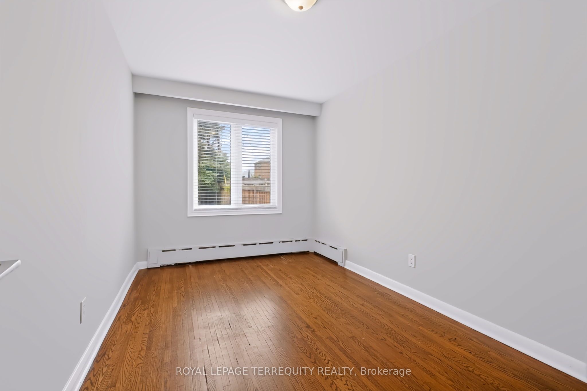 32 Dynevor Road Main Property Photo 16