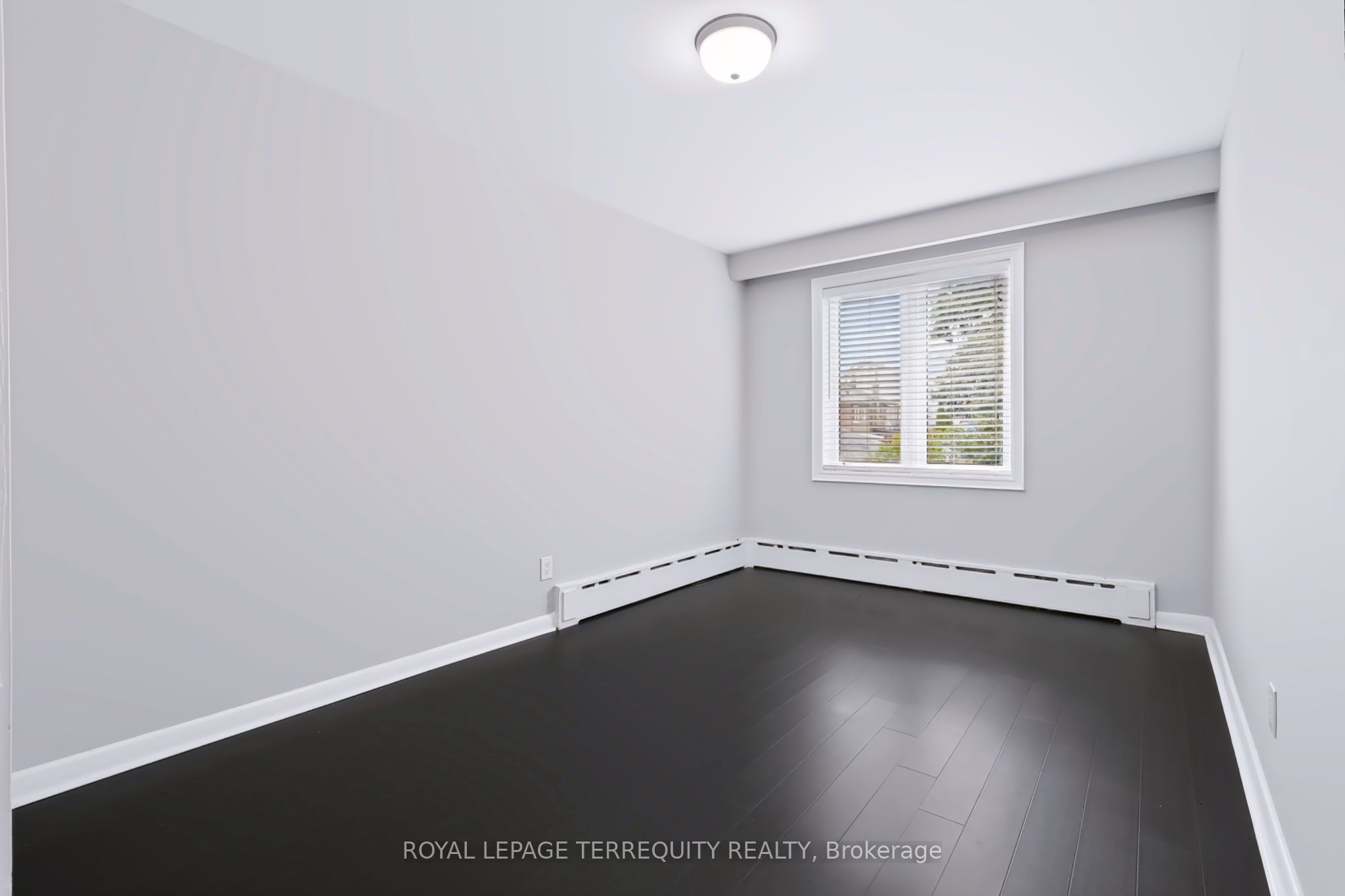32 Dynevor Road Upper Property Photo 24