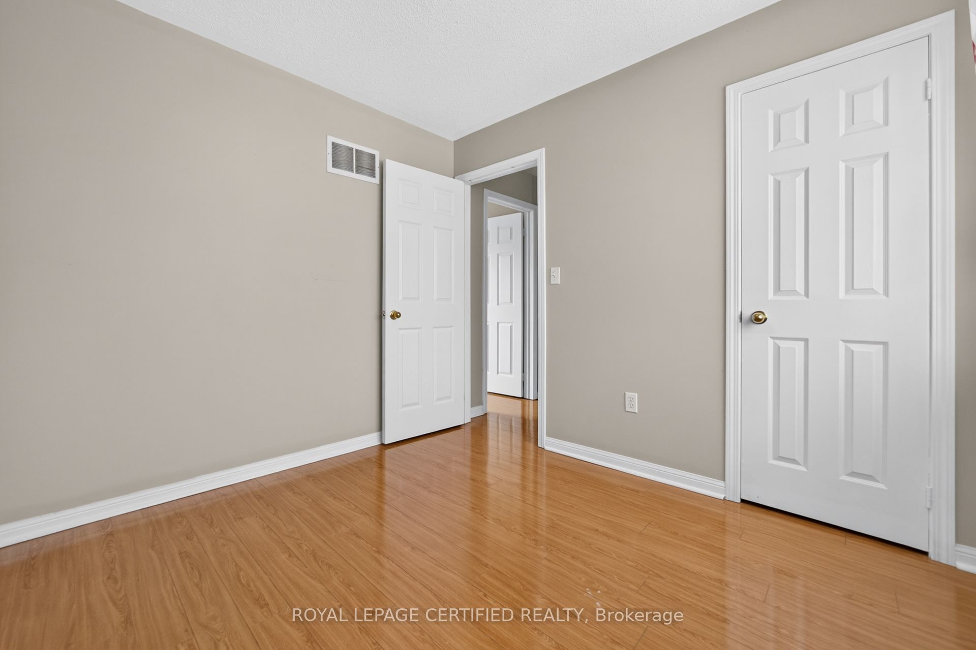 464 Collis Court Property Photo 30