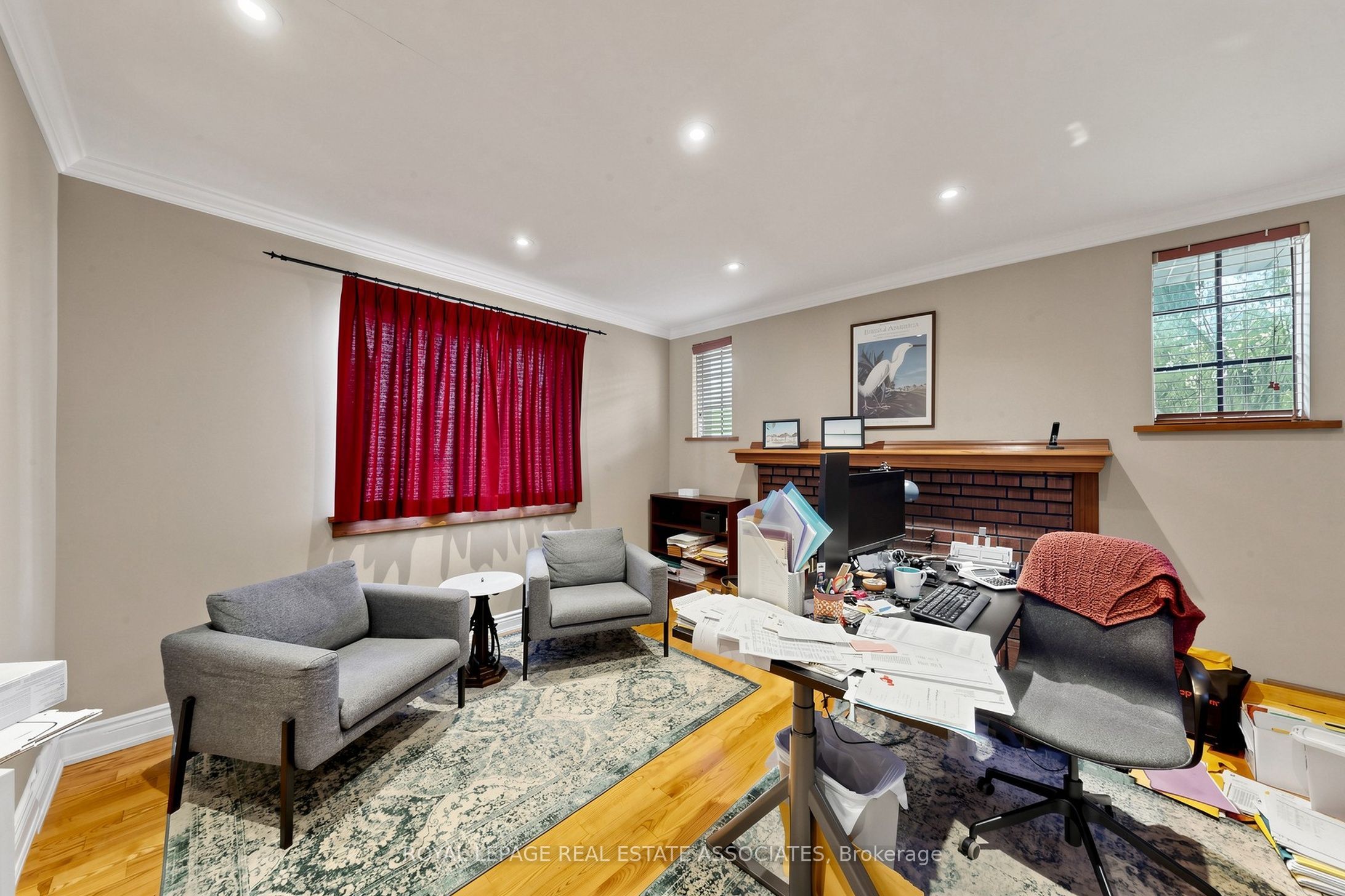 298 Lakeshore Road E Property Photo 7