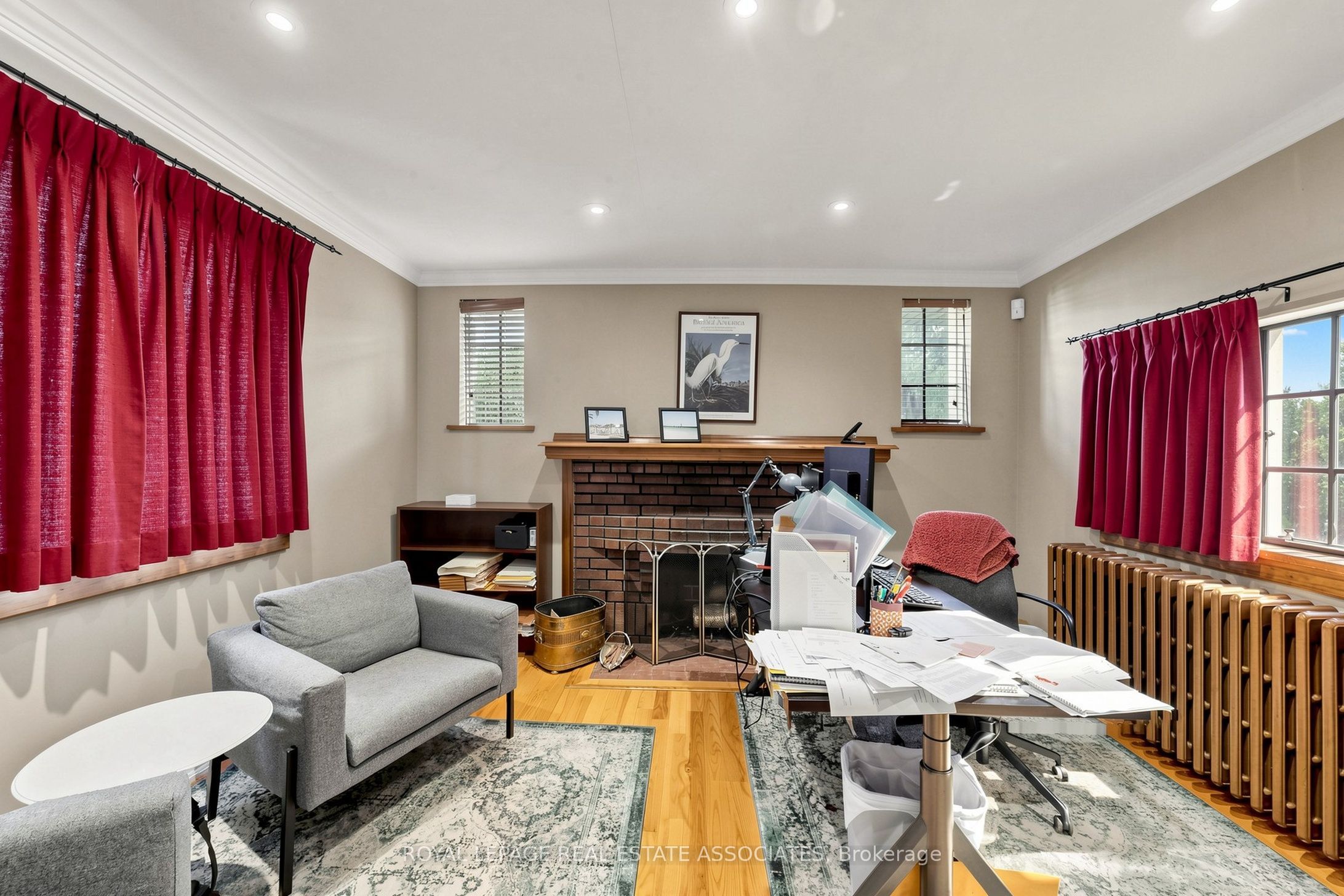 298 Lakeshore Road E Property Photo 8
