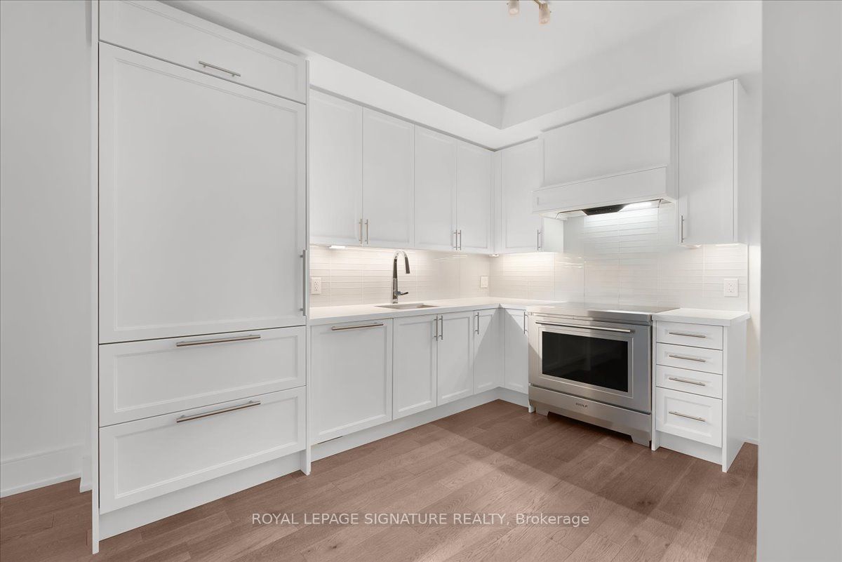 2450 Bloor Street W 301 Property Photo 4