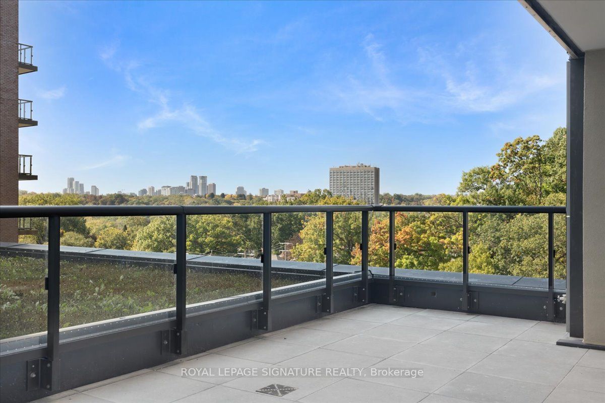 2450 Bloor Street W 301 Property Photo 10