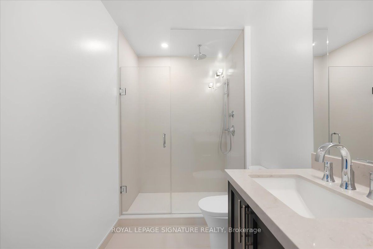 2450 Bloor Street W 301 Property Photo 22