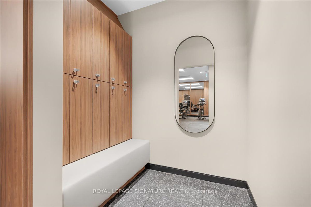 2450 Bloor Street W 301 Property Photo 35