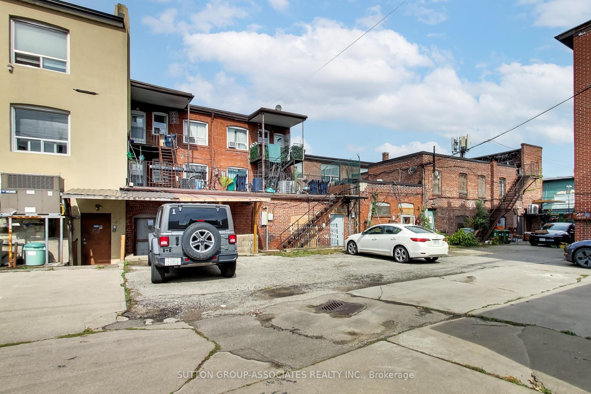 1181-1183 St Clair Avenue W Property Photo 5