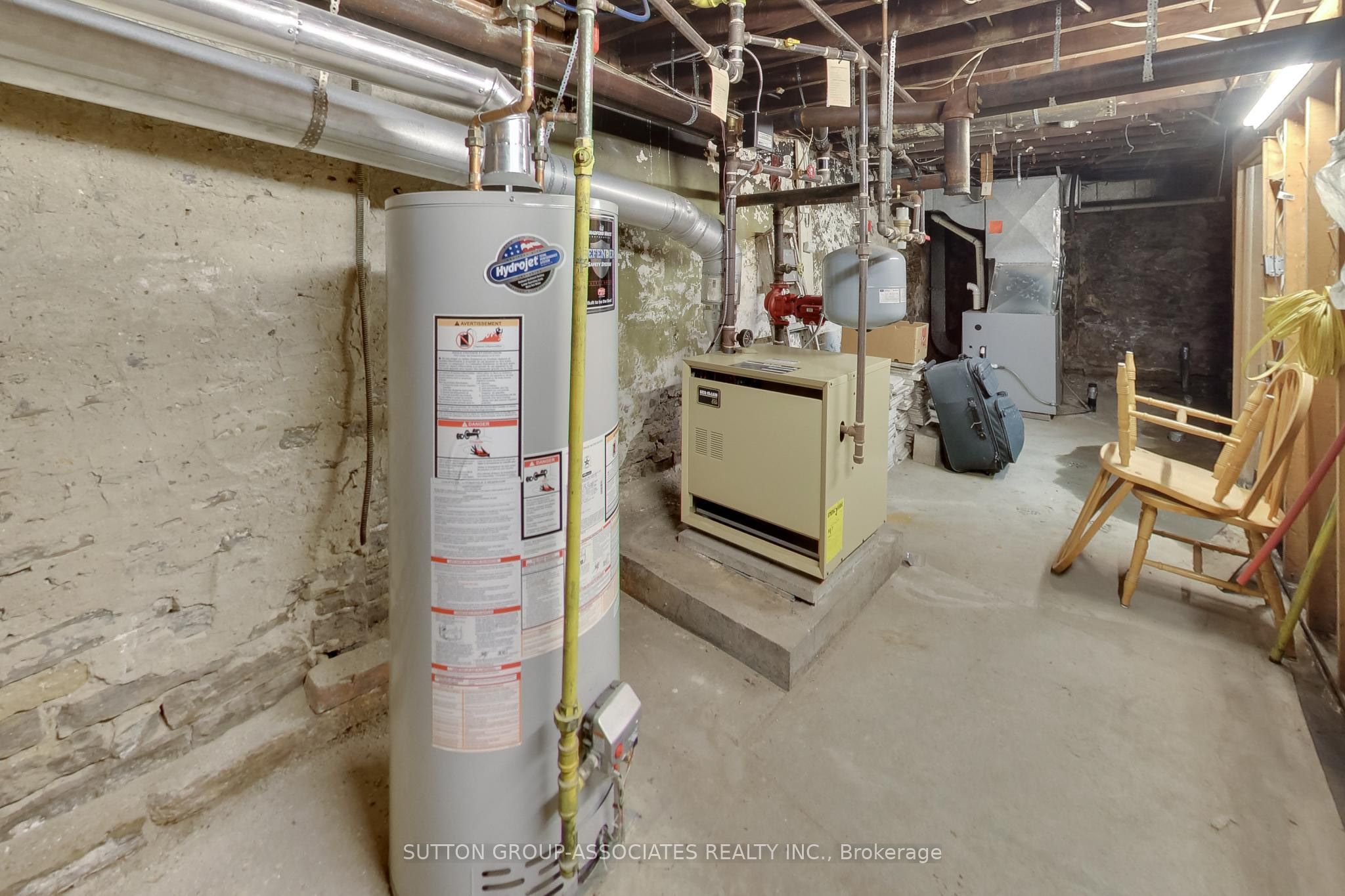 1181-1183 St Clair Avenue W Property Photo 8