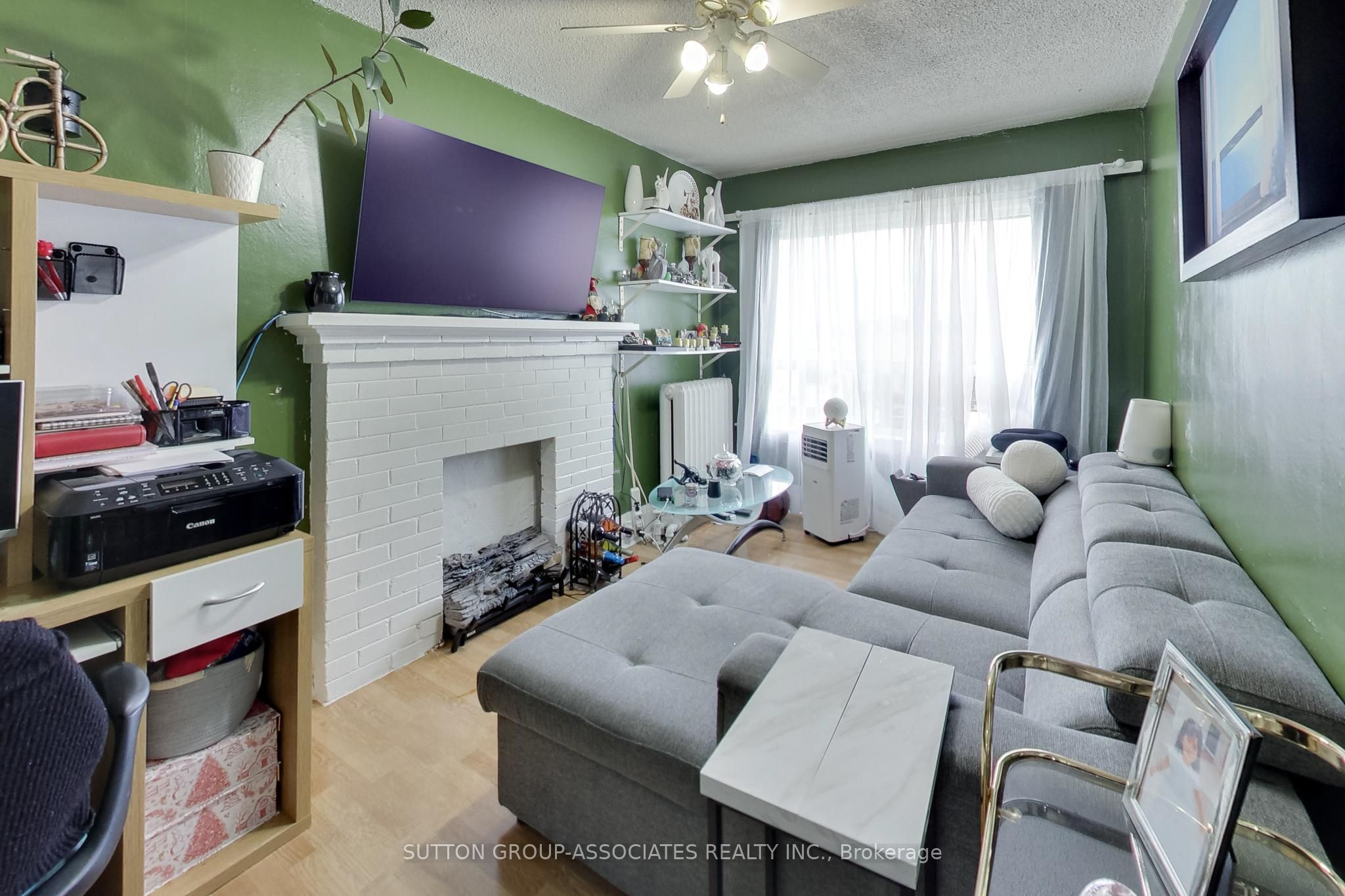 1181-1183 St Clair Avenue W Property Photo 14