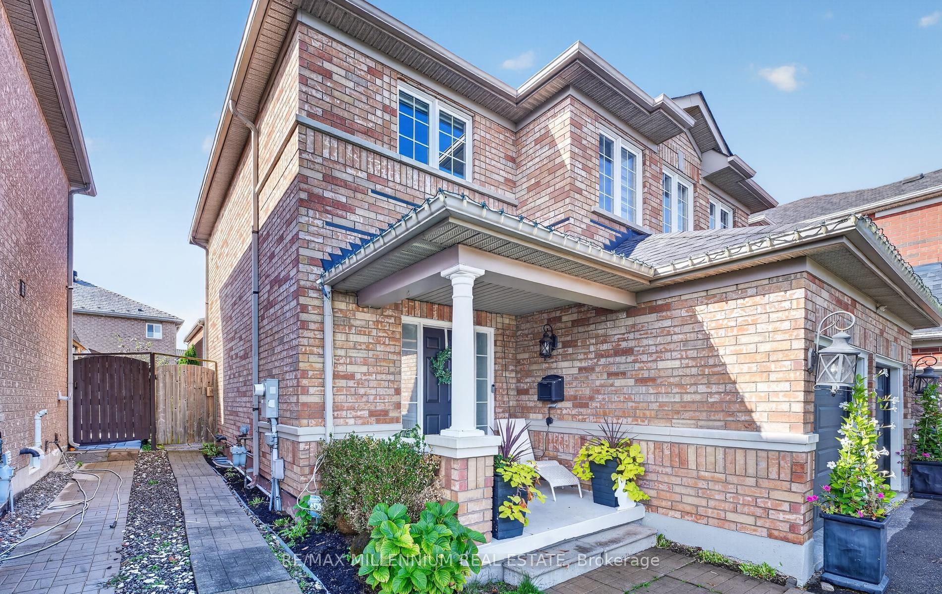 262 Brisdale Drive W Property Photo 4