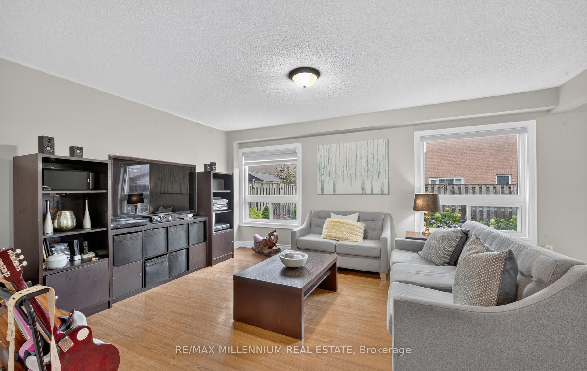 262 Brisdale Drive W Property Photo 8