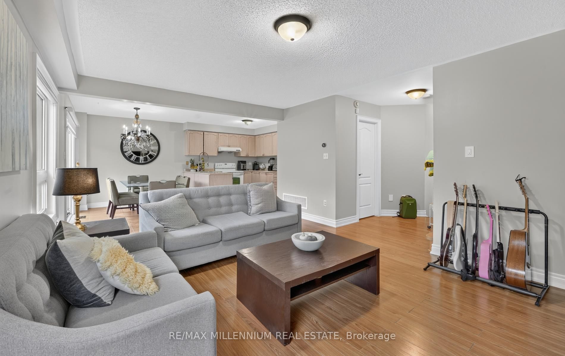 262 Brisdale Drive W Property Photo 9