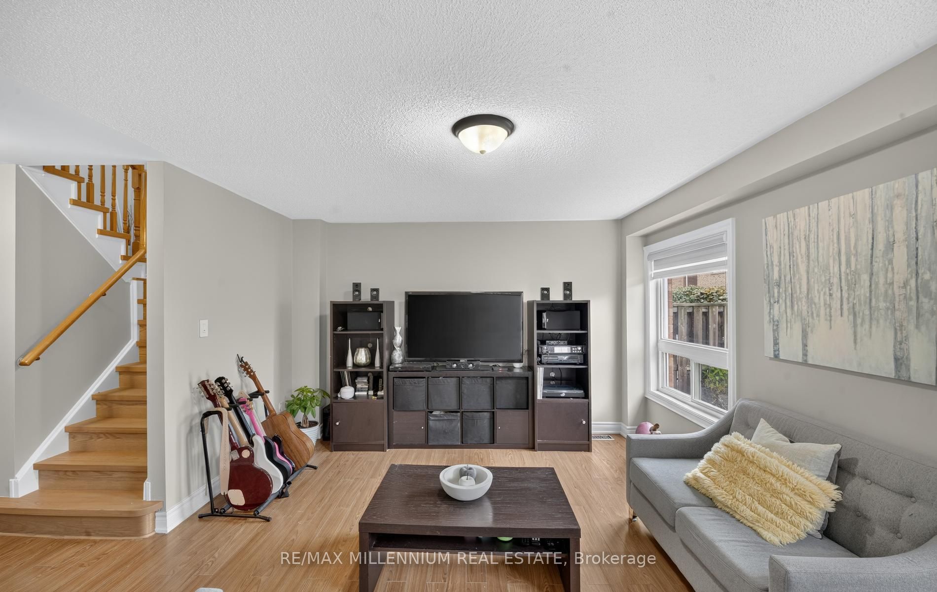 262 Brisdale Drive W Property Photo 14