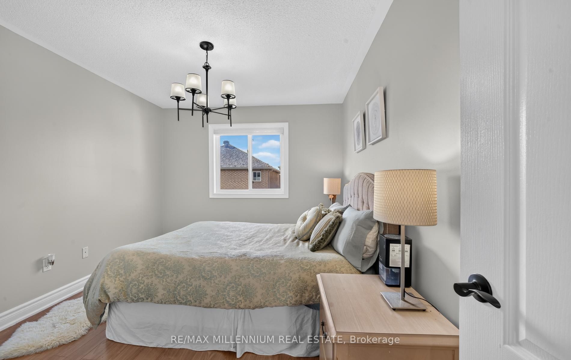 262 Brisdale Drive W Property Photo 17