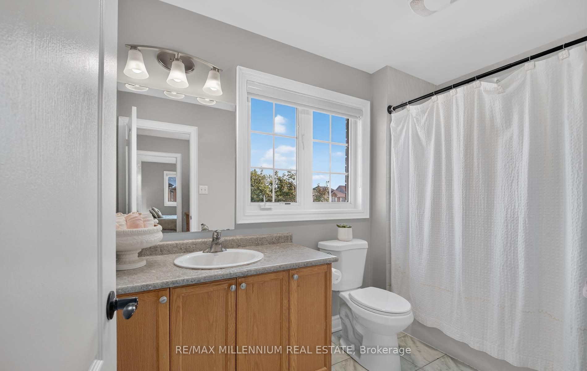 262 Brisdale Drive W Property Photo 19