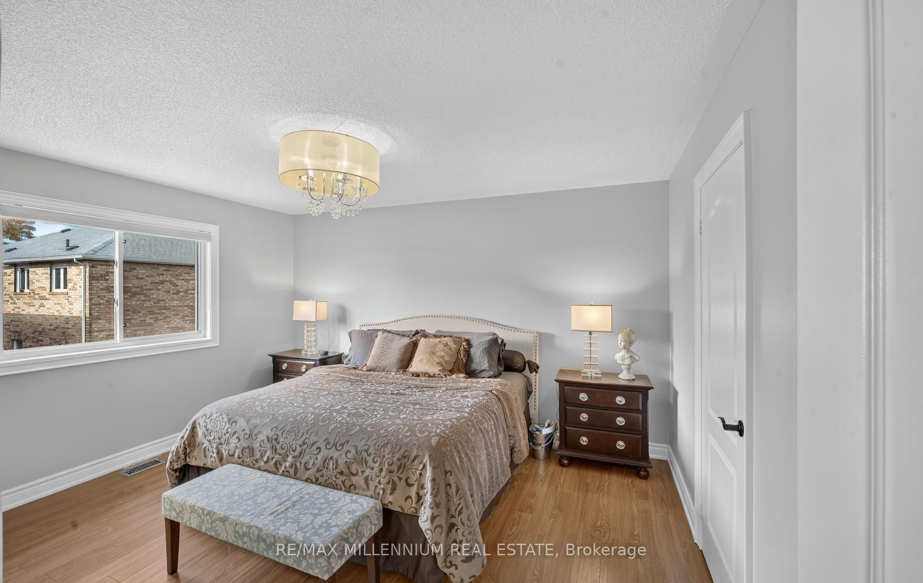 262 Brisdale Drive W Property Photo 23