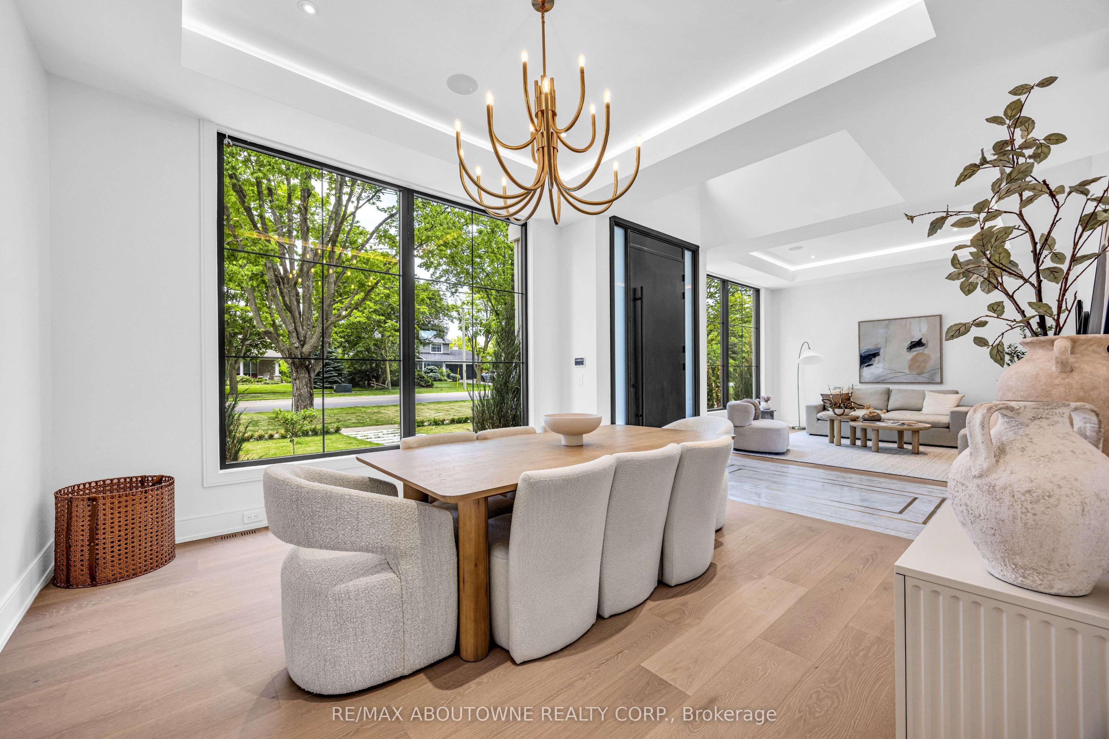 152 Third Line Property Photo 8