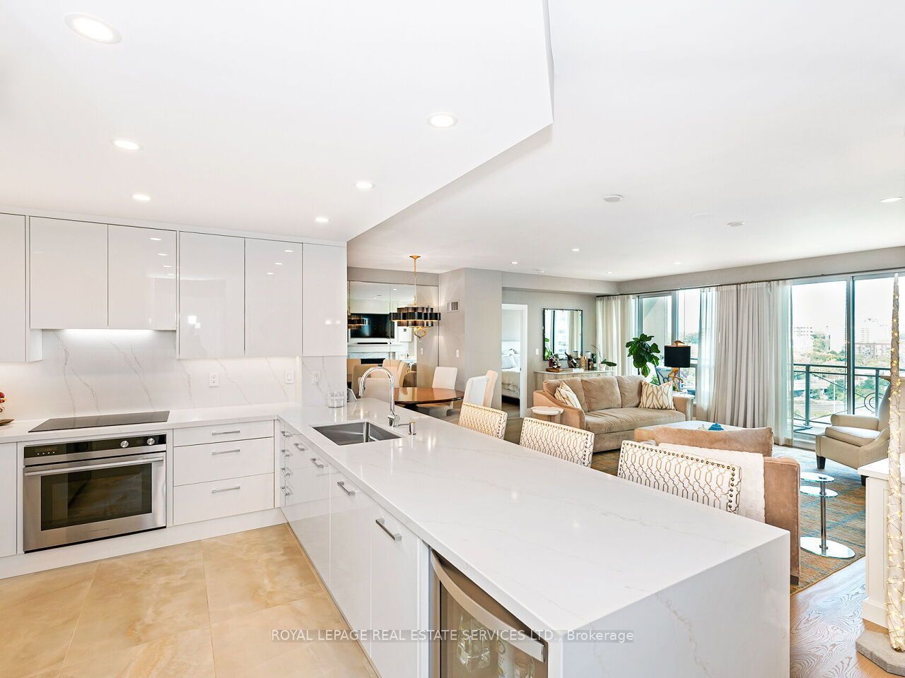88 Palace Pier Court Ph201 Property Photo 1