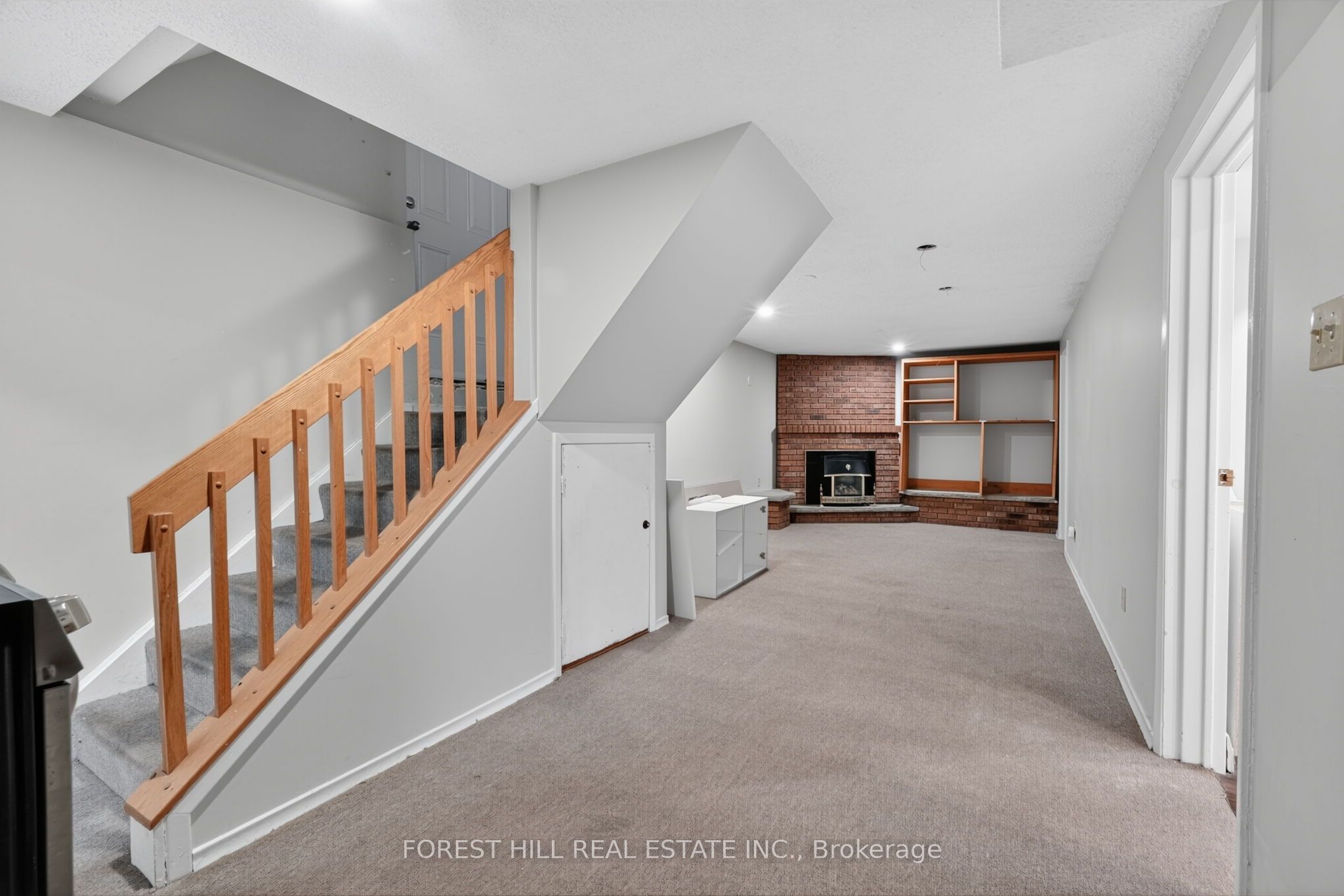 27 Saturn Drive Property Photo 33