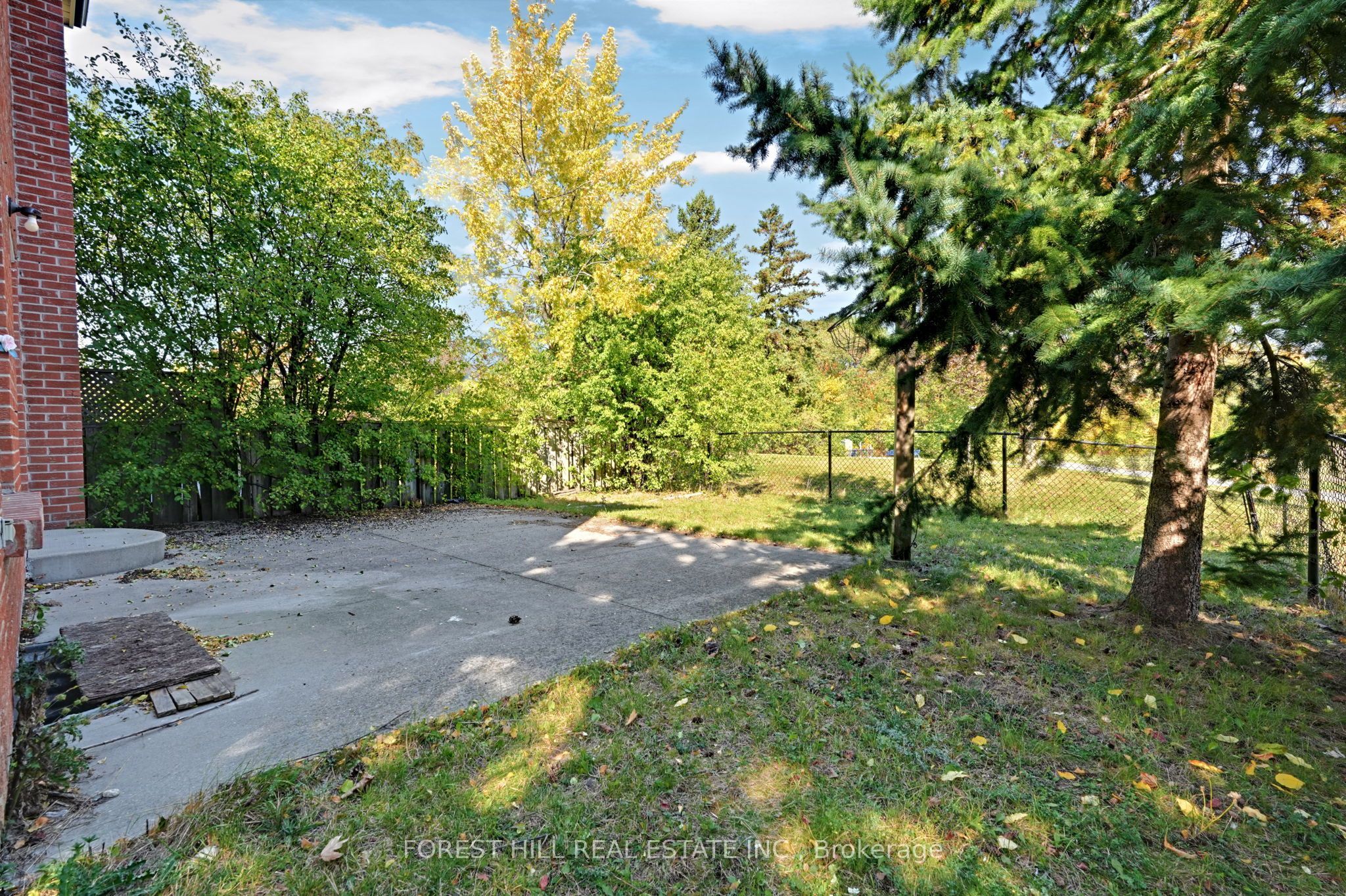 27 Saturn Drive Property Photo 41