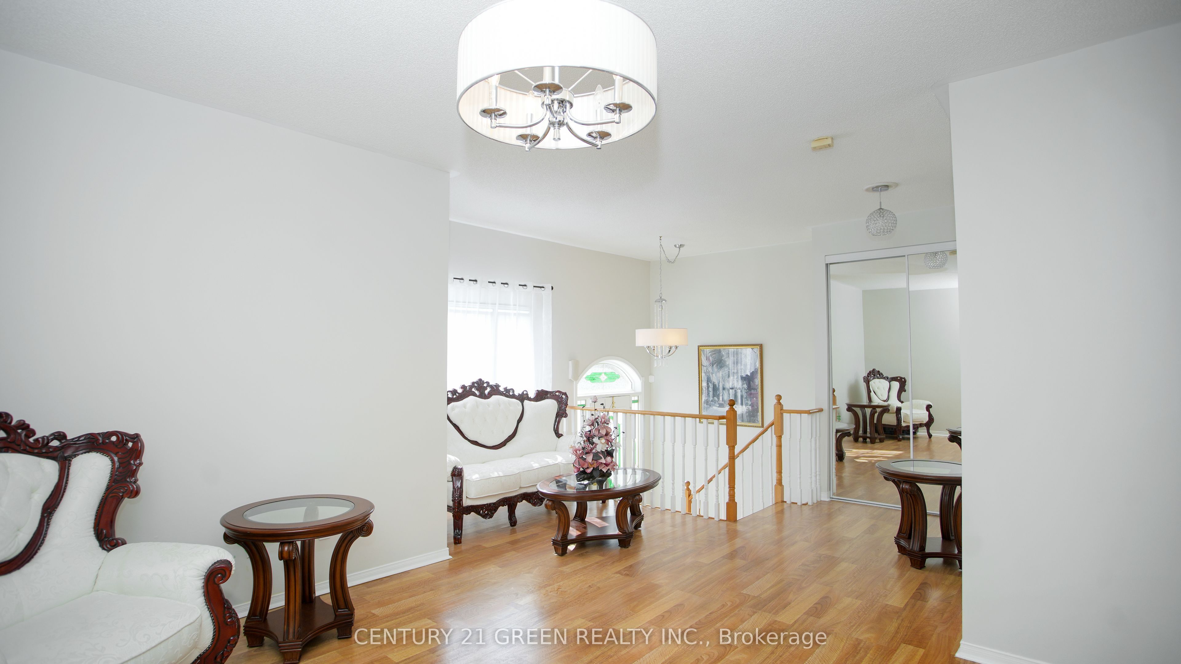 836 Avocado Crescent Property Photo 6