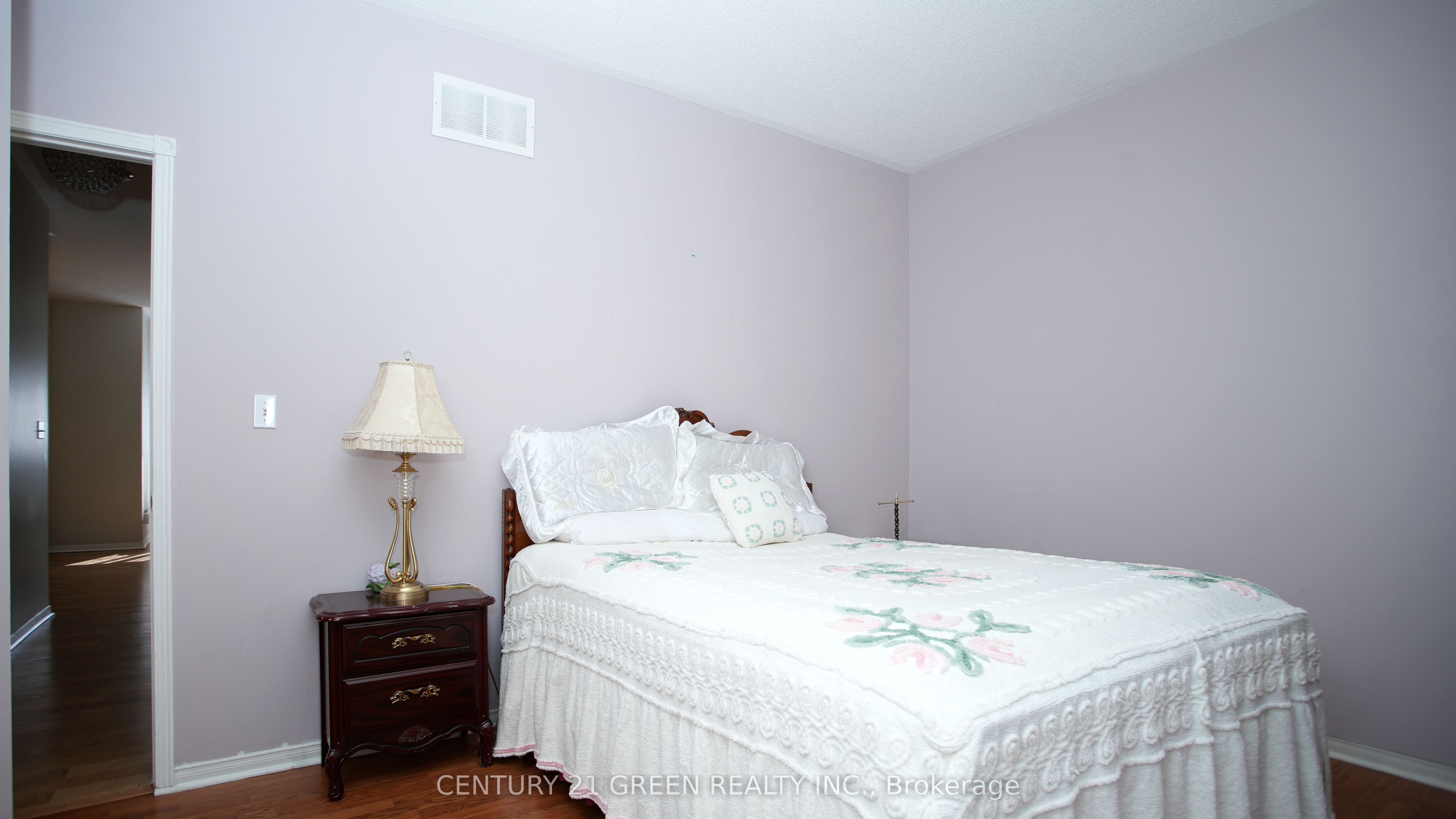 836 Avocado Crescent Property Photo 13