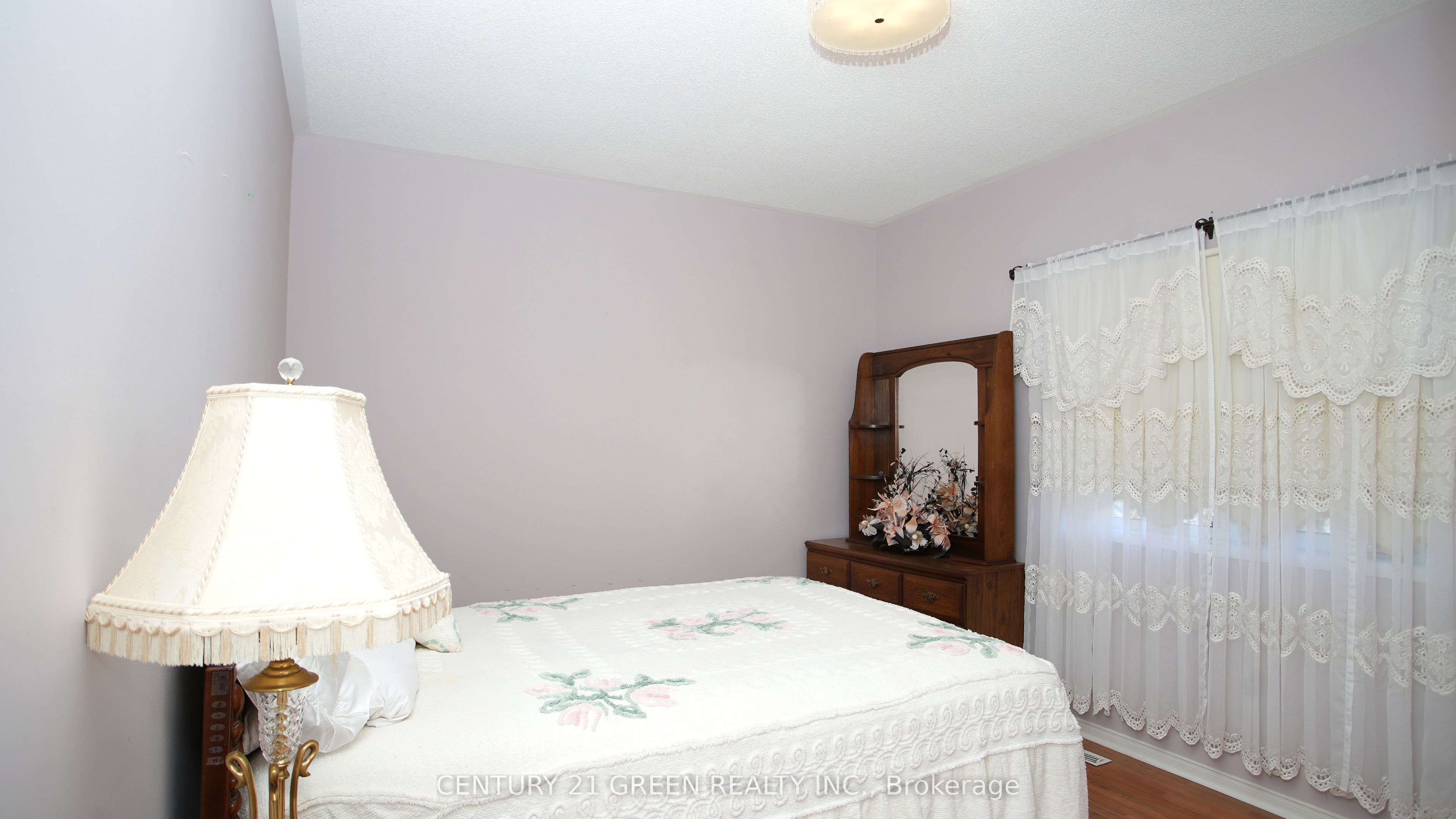 836 Avocado Crescent Property Photo 15