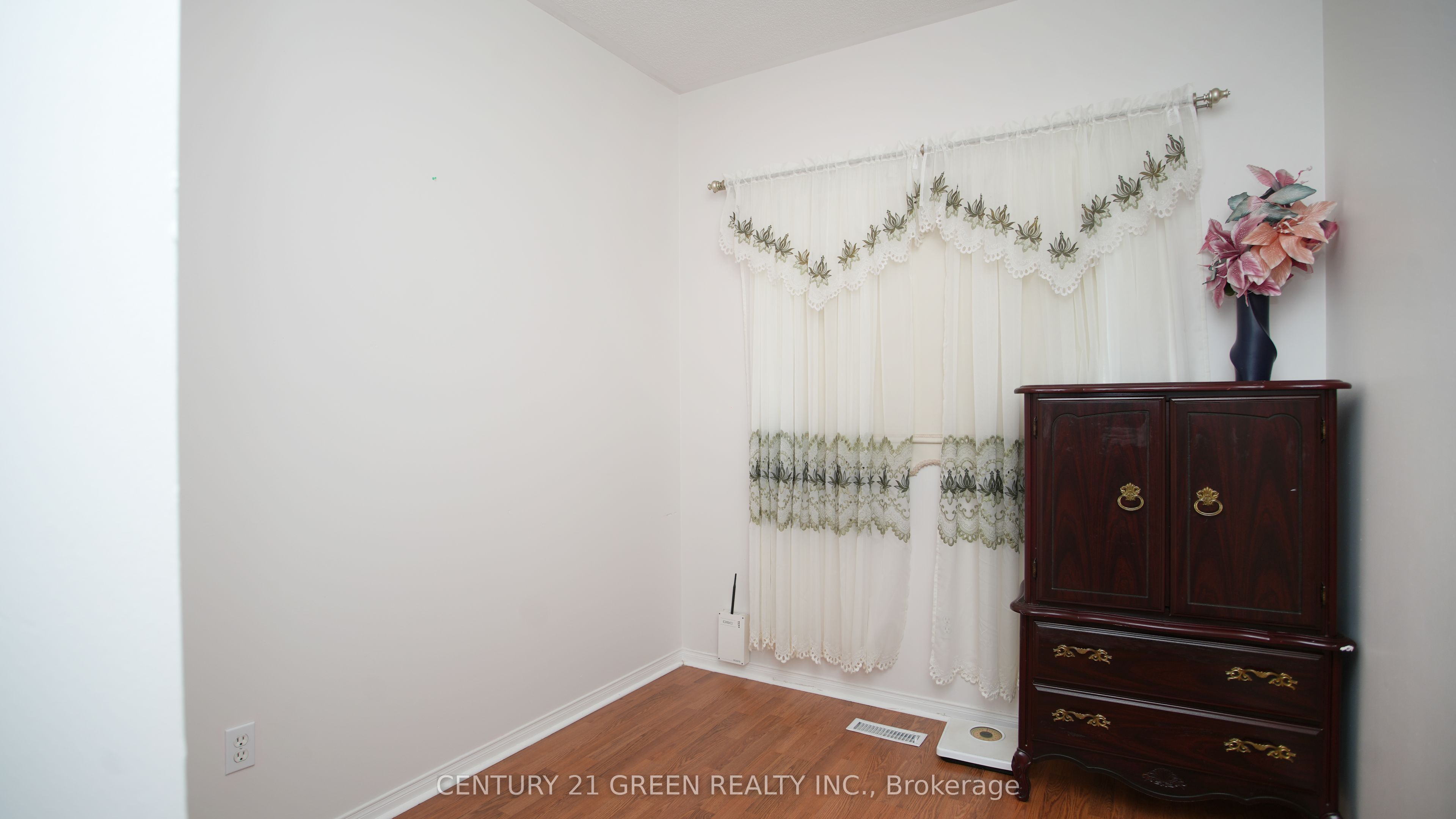 836 Avocado Crescent Property Photo 18