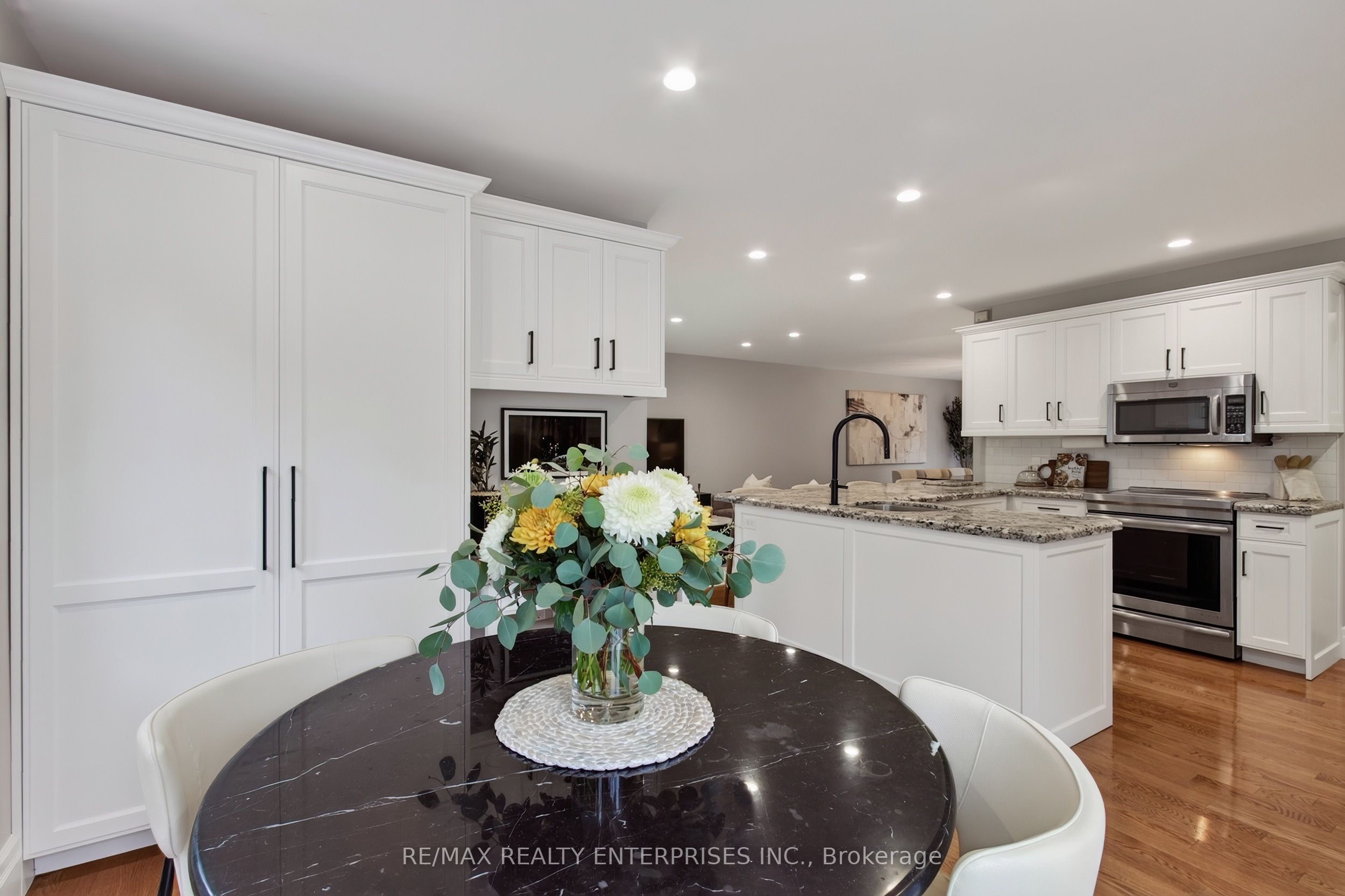 3523 Kingbird Court Property Photo 17