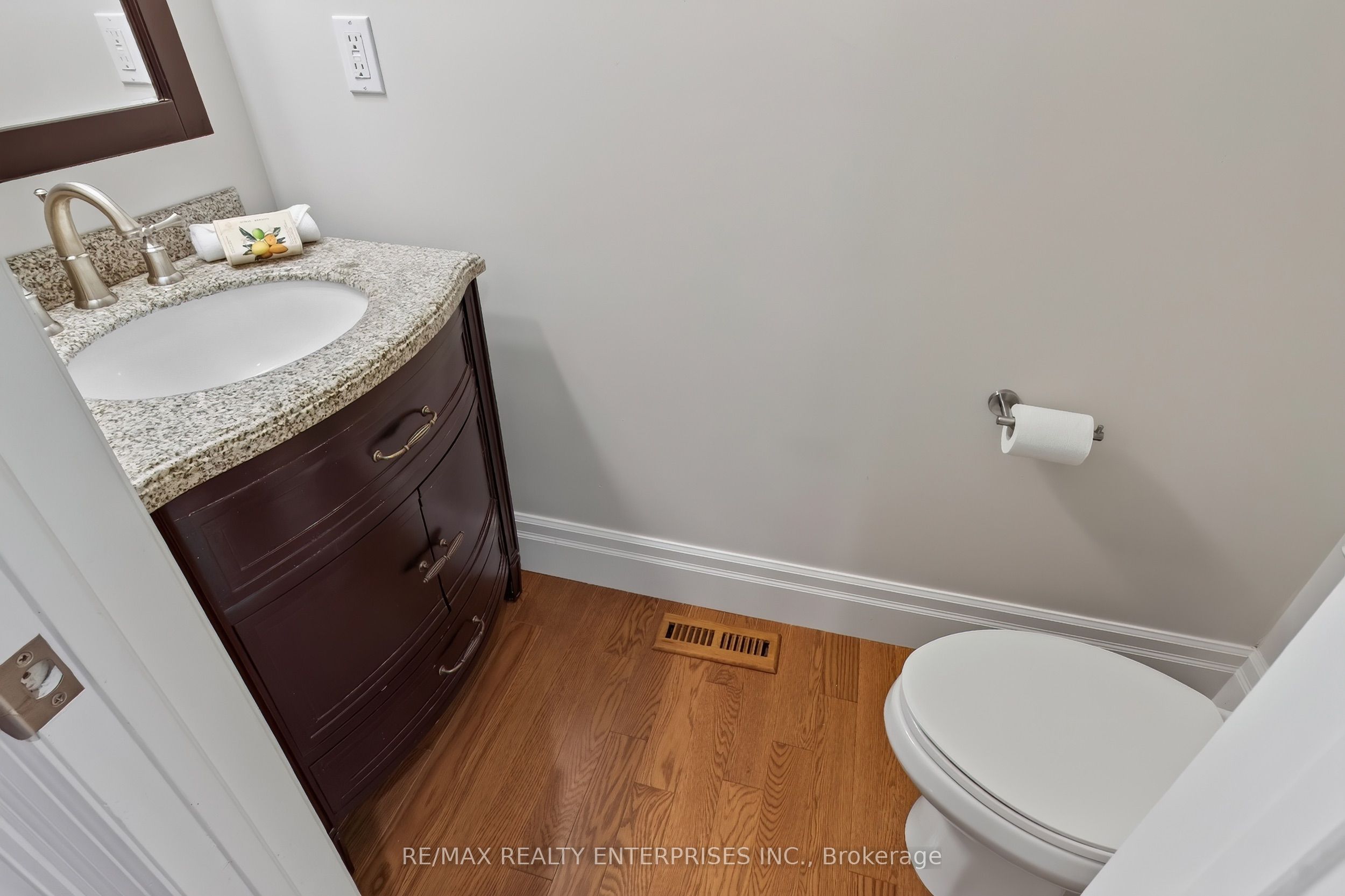 3523 Kingbird Court Property Photo 20