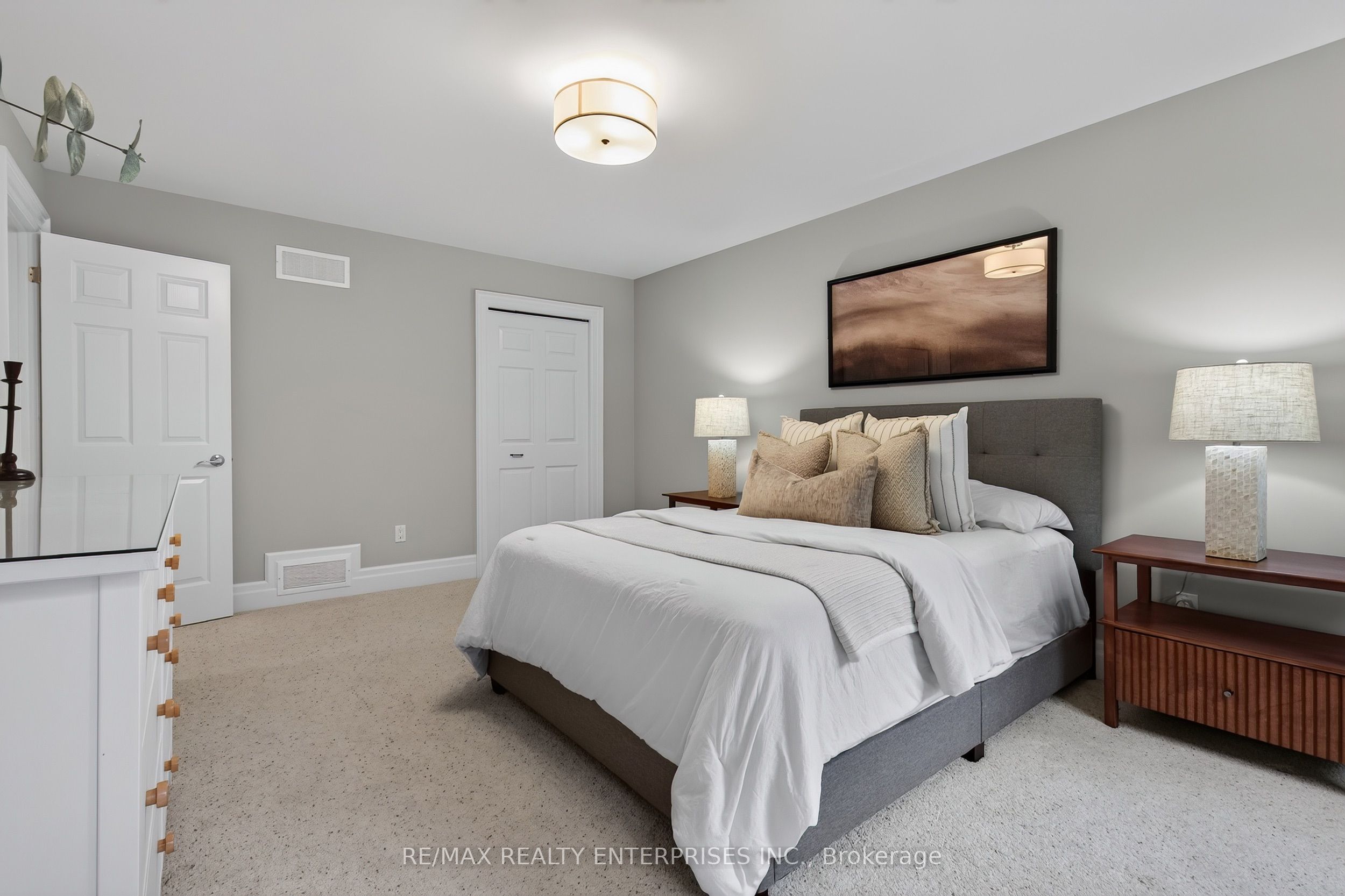 3523 Kingbird Court Property Photo 28