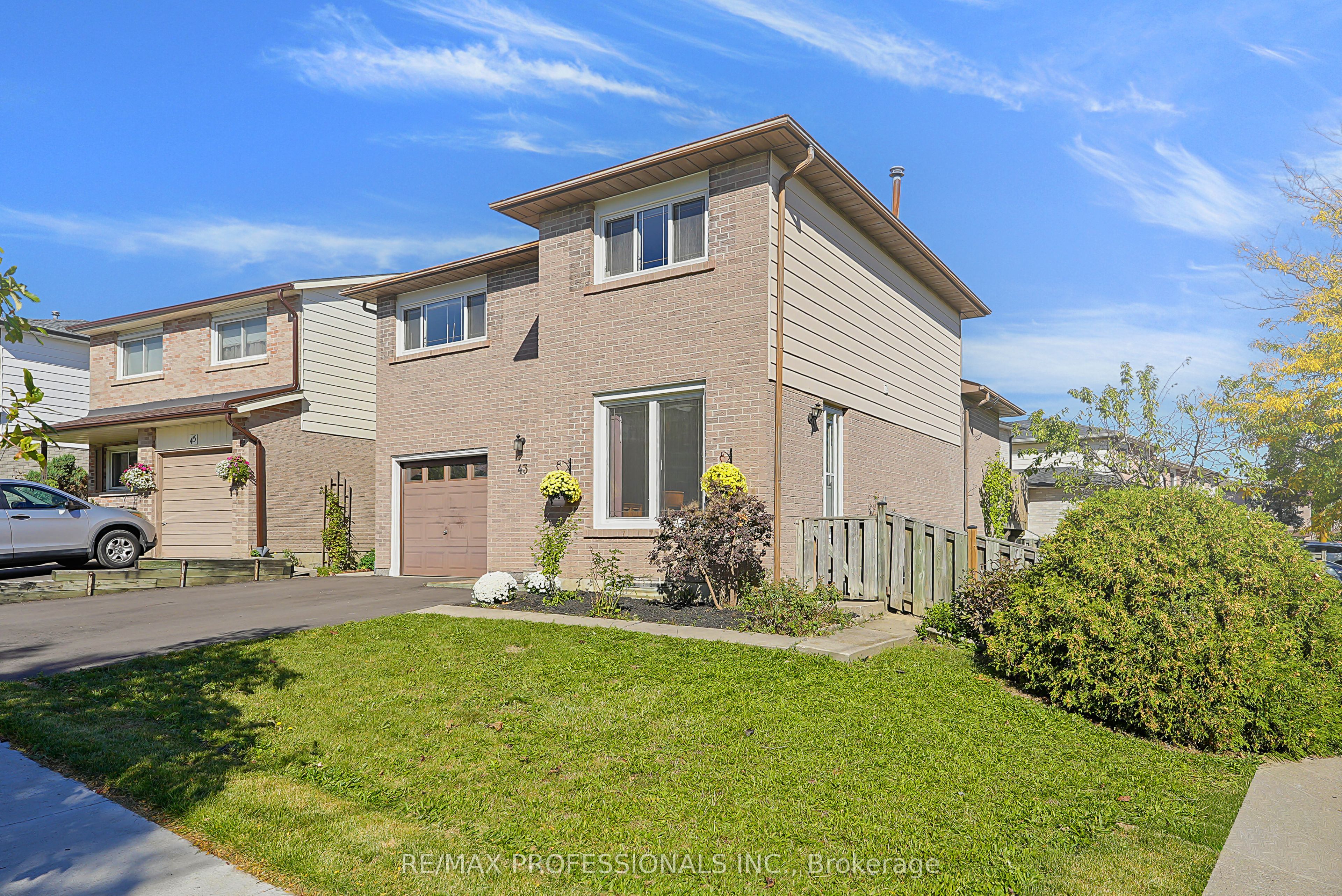 43 Franca Crescent Property Photo 2