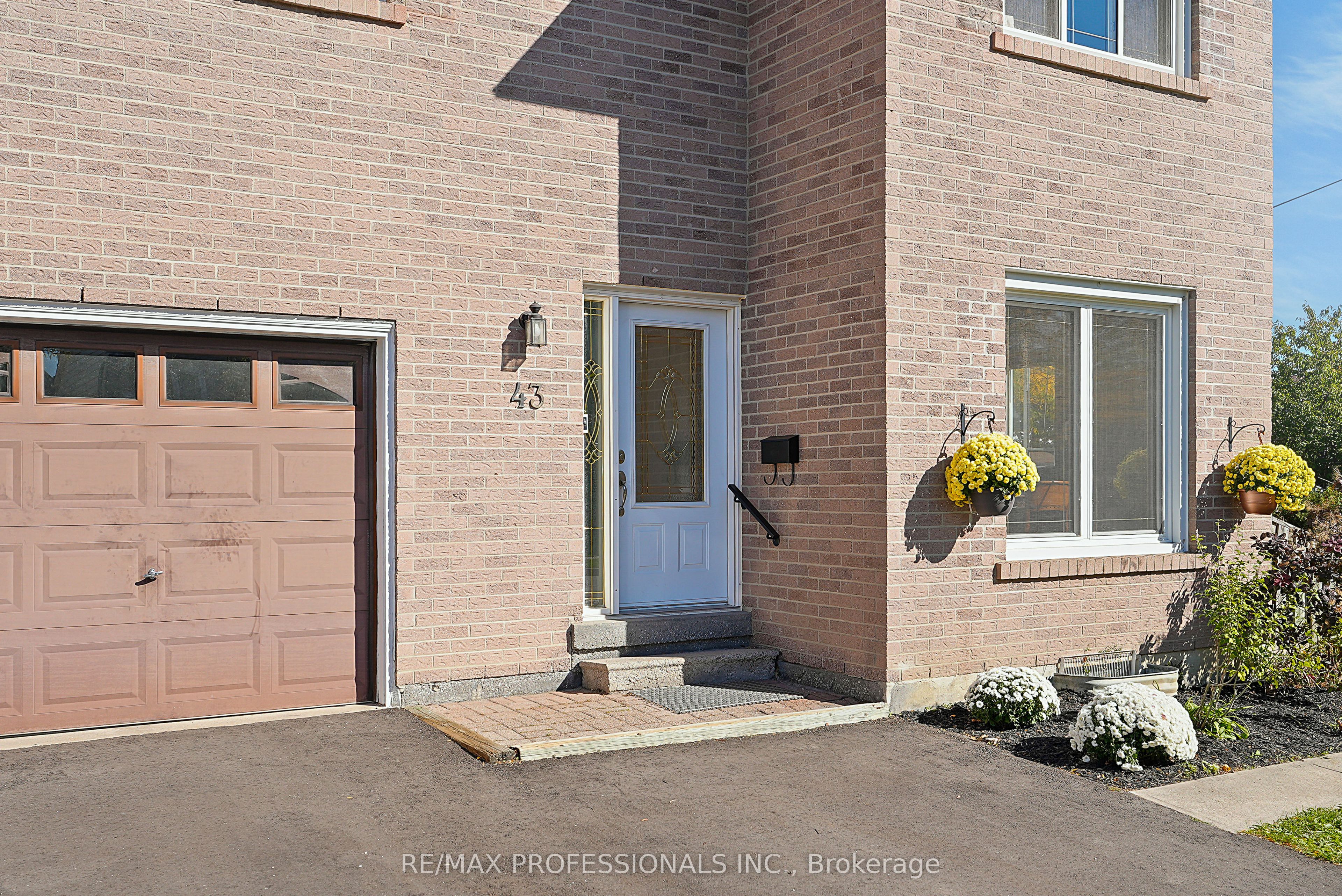 43 Franca Crescent Property Photo 3