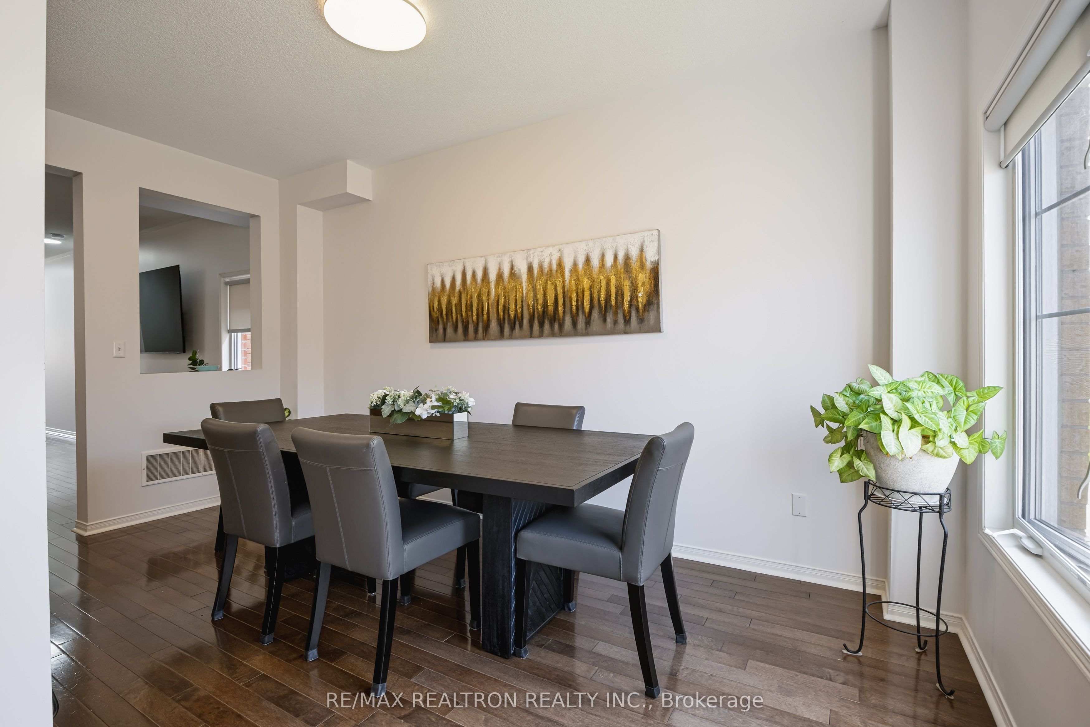 98 Heartview Road Property Photo 7