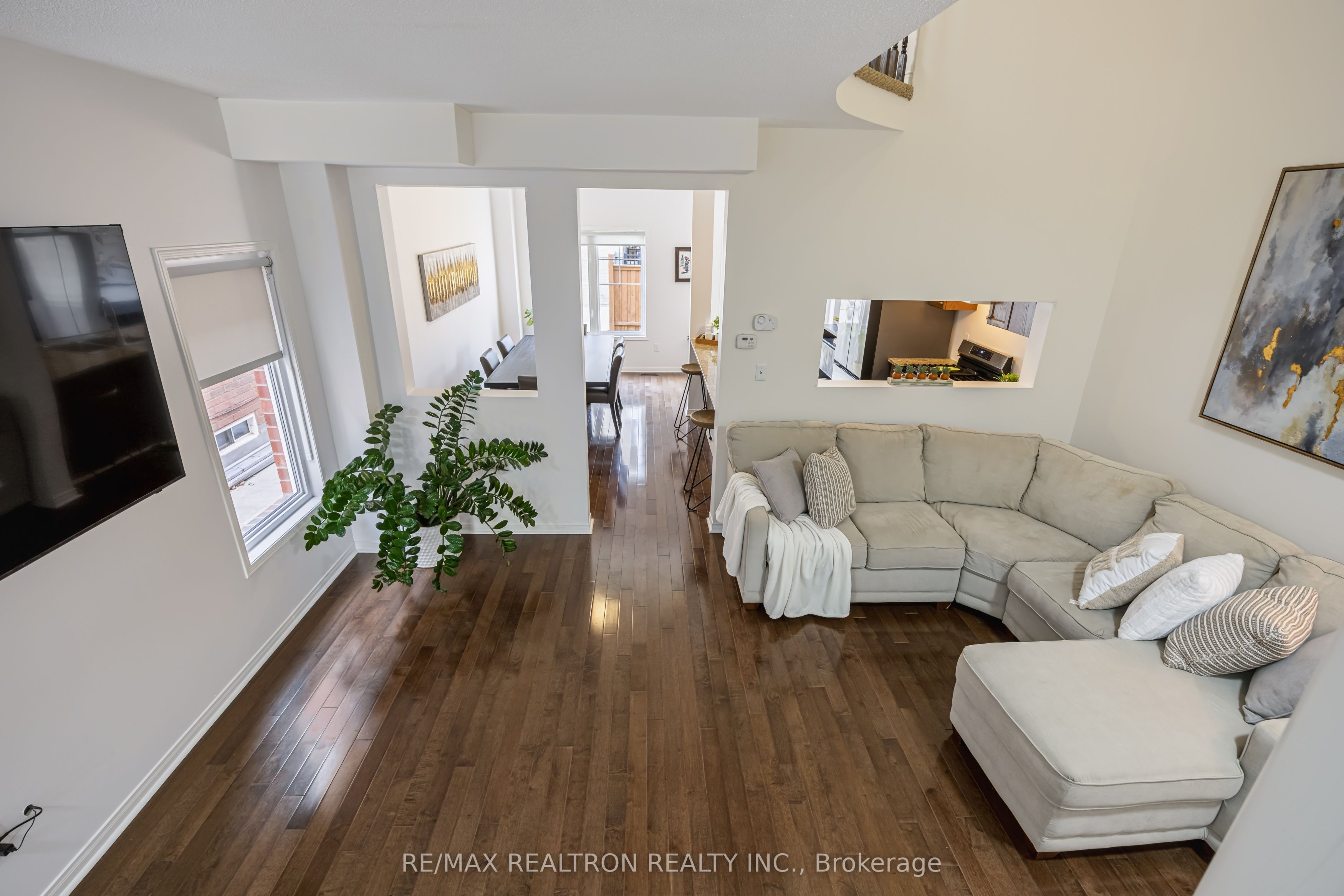 98 Heartview Road Property Photo 8