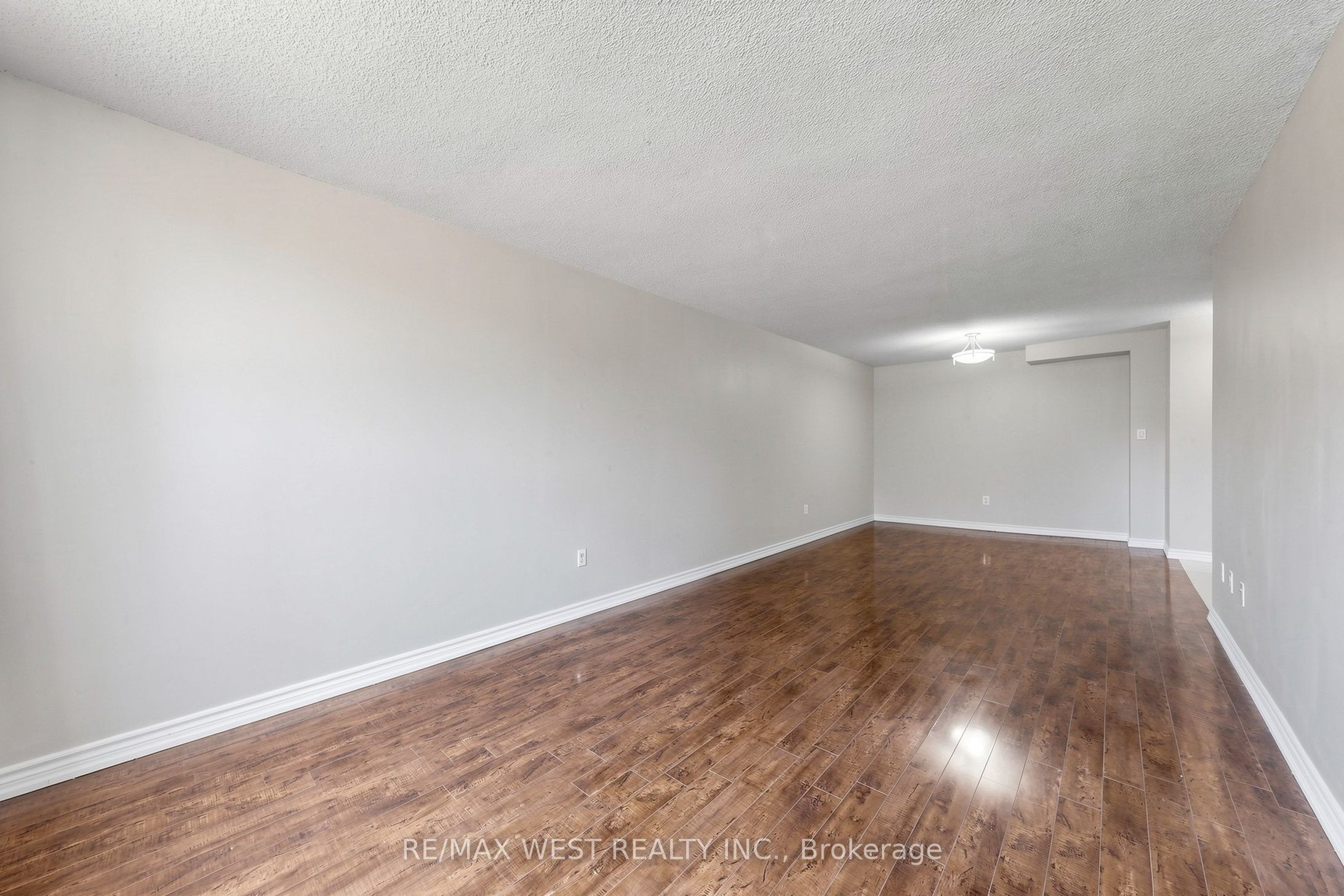 370 Dixon Road 102 Property Photo 12