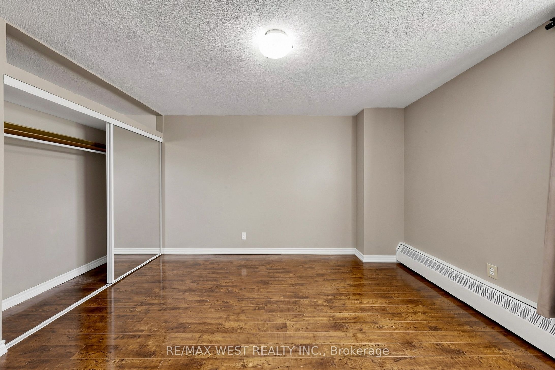 370 Dixon Road 102 Property Photo 23